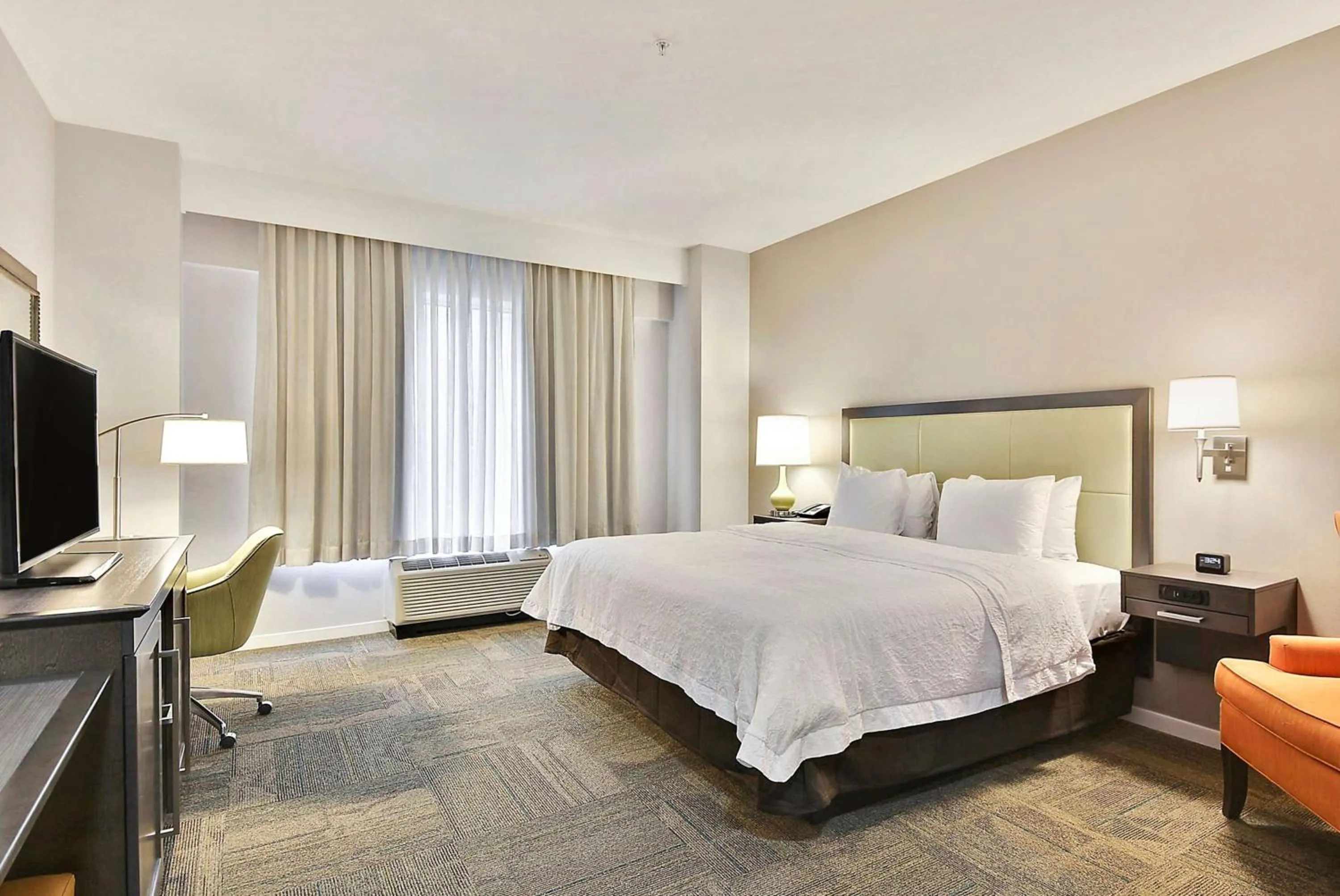 Bed in Hampton Inn Alexandria/Old Town