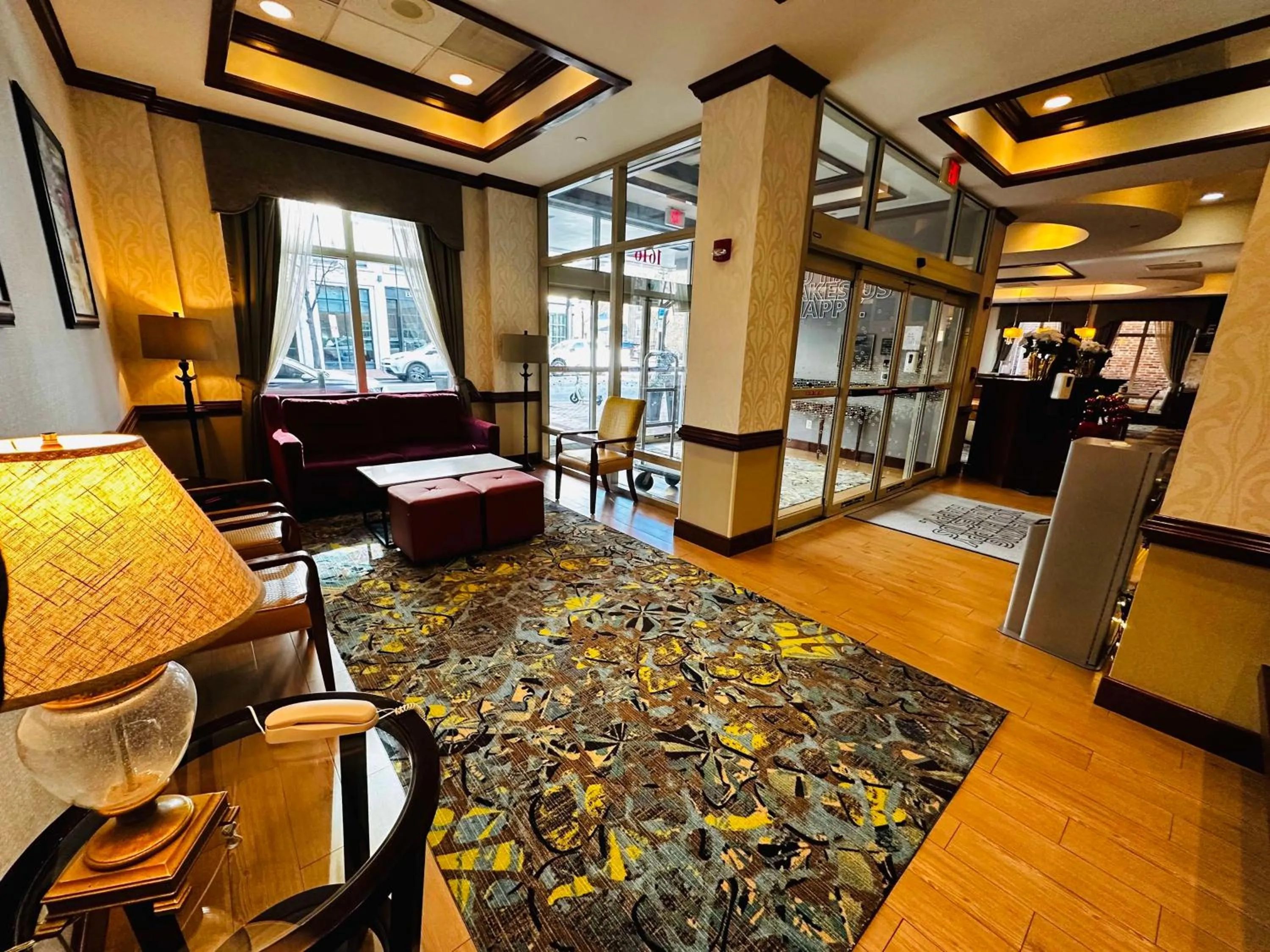 Lobby or reception in Hampton Inn Alexandria/Old Town