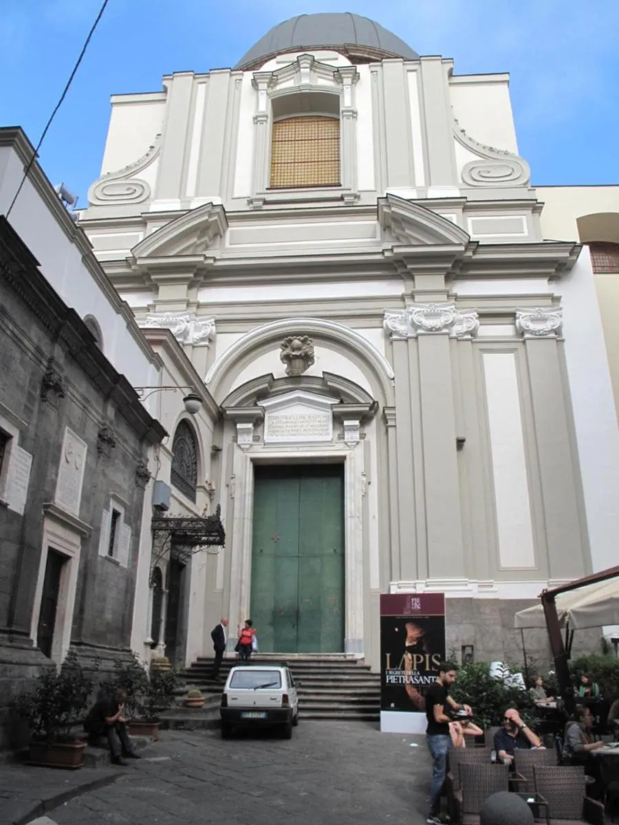 Neighbourhood in I DIOSCURI