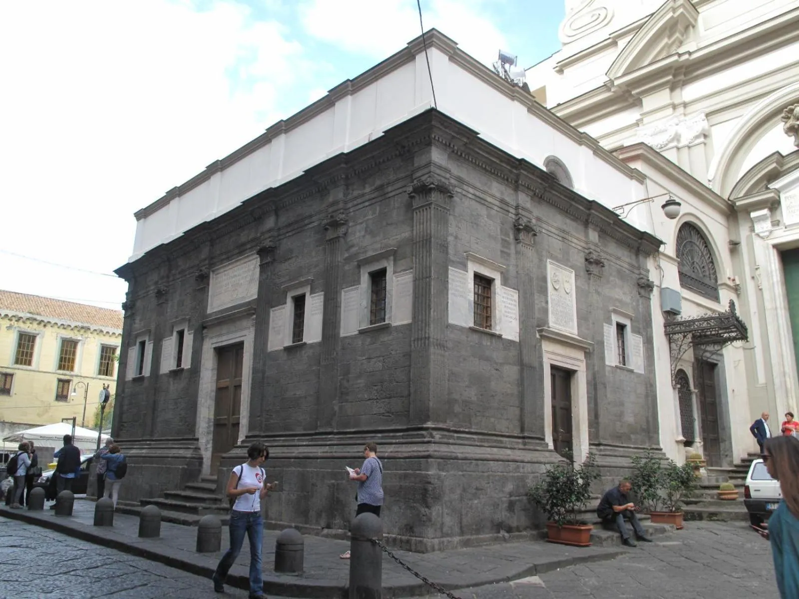 Neighbourhood in I DIOSCURI