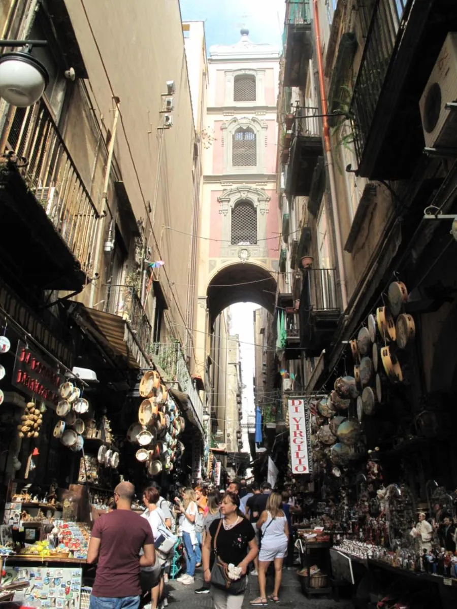 Neighbourhood in I DIOSCURI