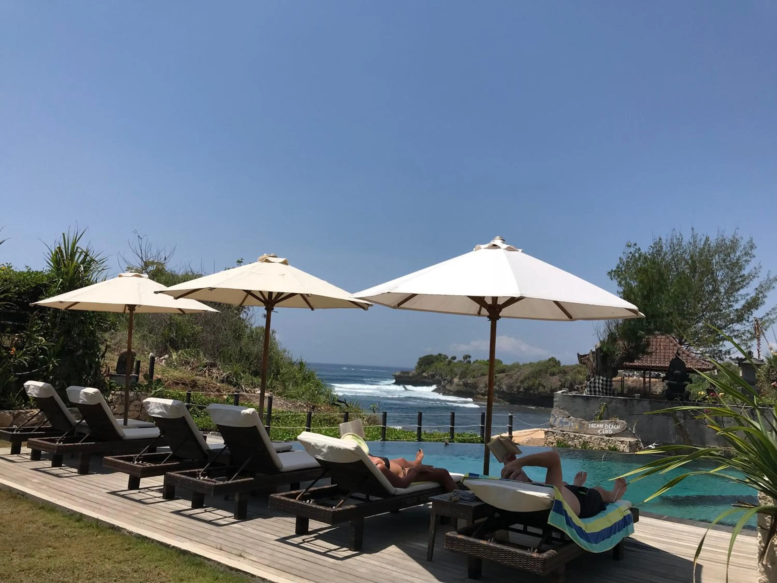 D'byas Dream Beach Club and Villa
