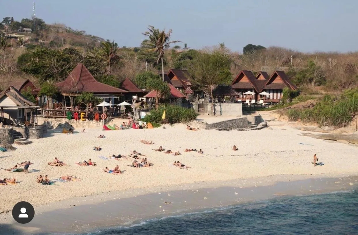 D'byas Dream Beach Club and Villa