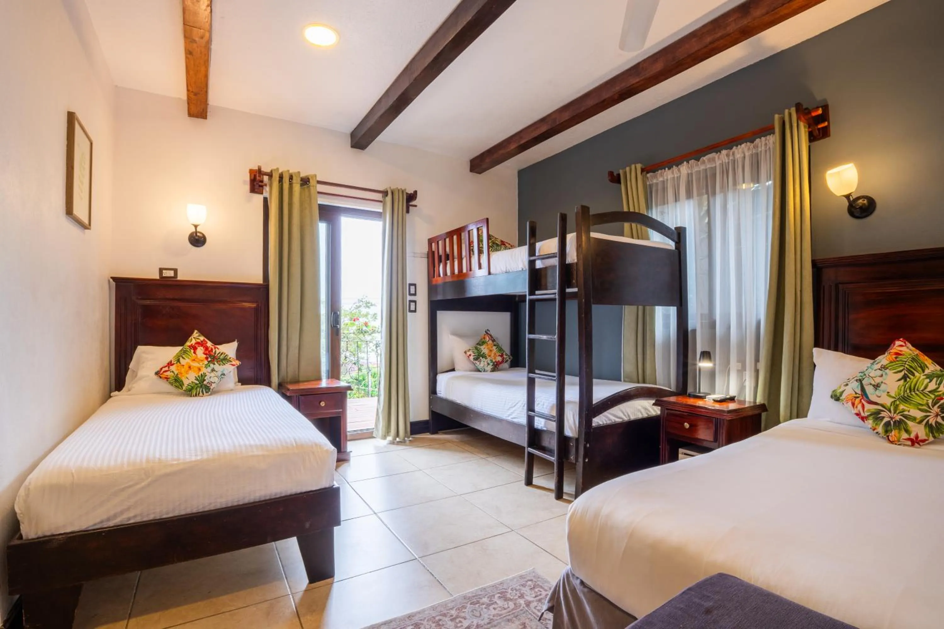 Bed in Camino Verde B&B Monteverde Costa Rica