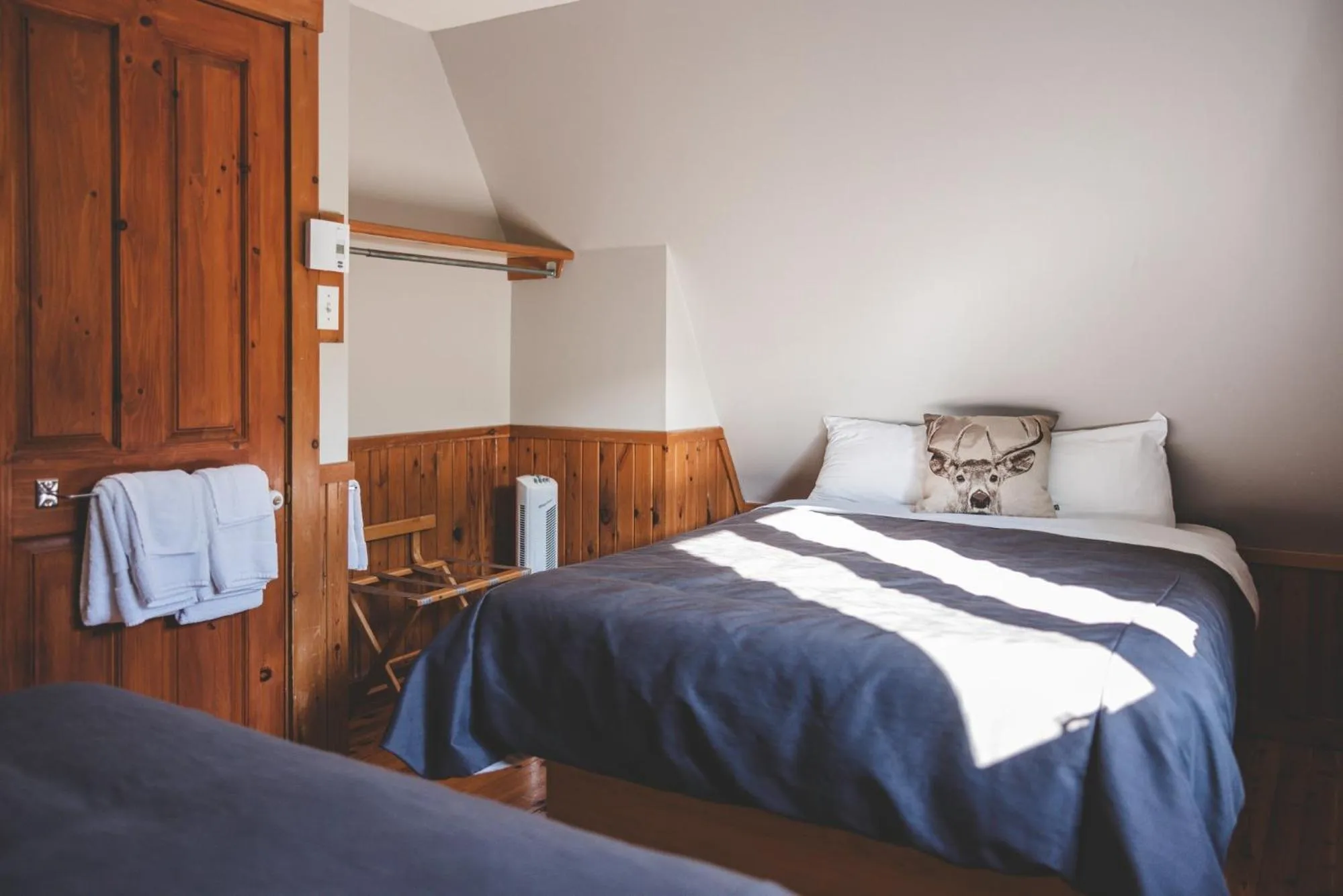 Photo of the whole room, Bed in Gîte du Mont-Albert - Sepaq