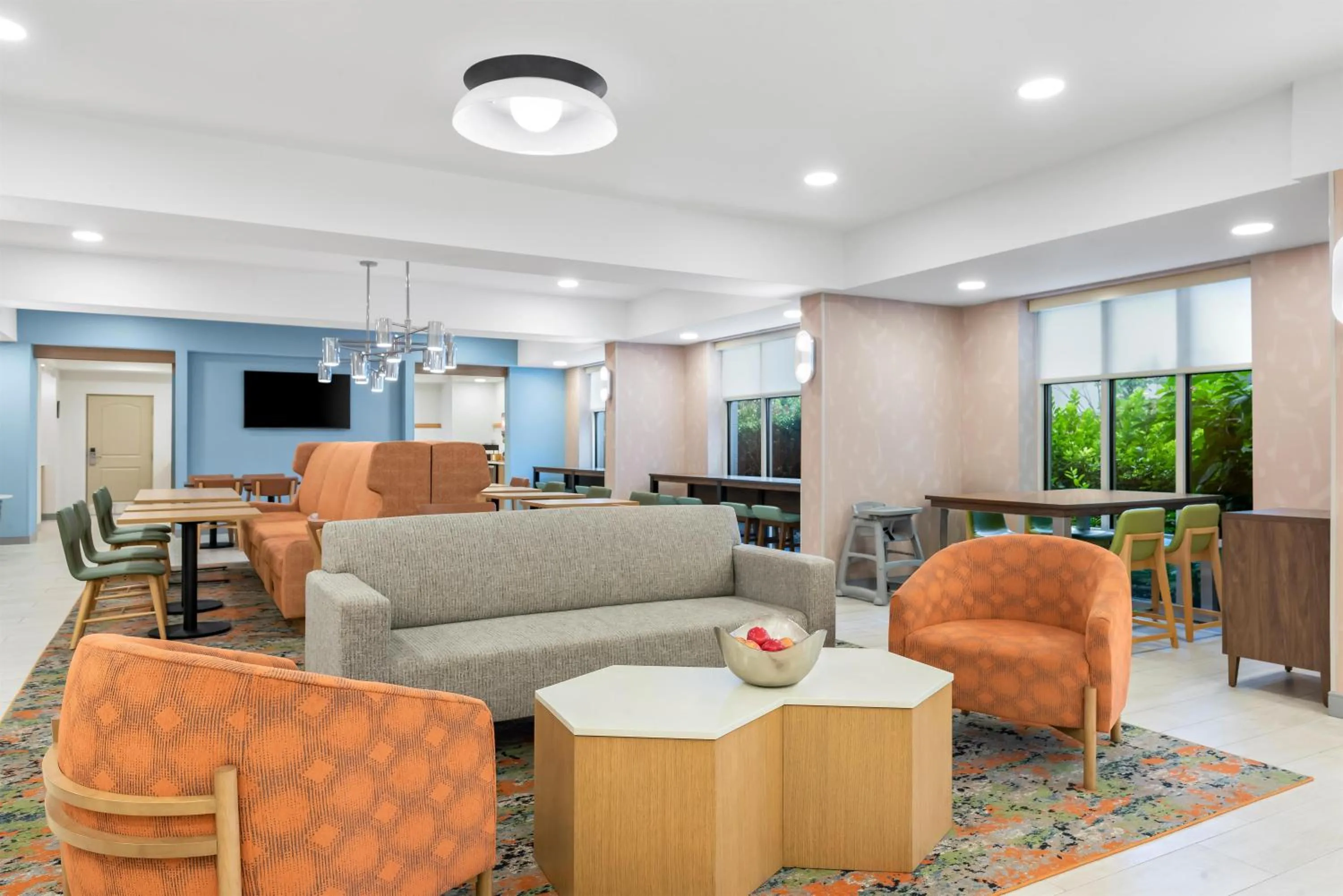 Lobby or reception in Hampton Inn Gainesville-Haymarket