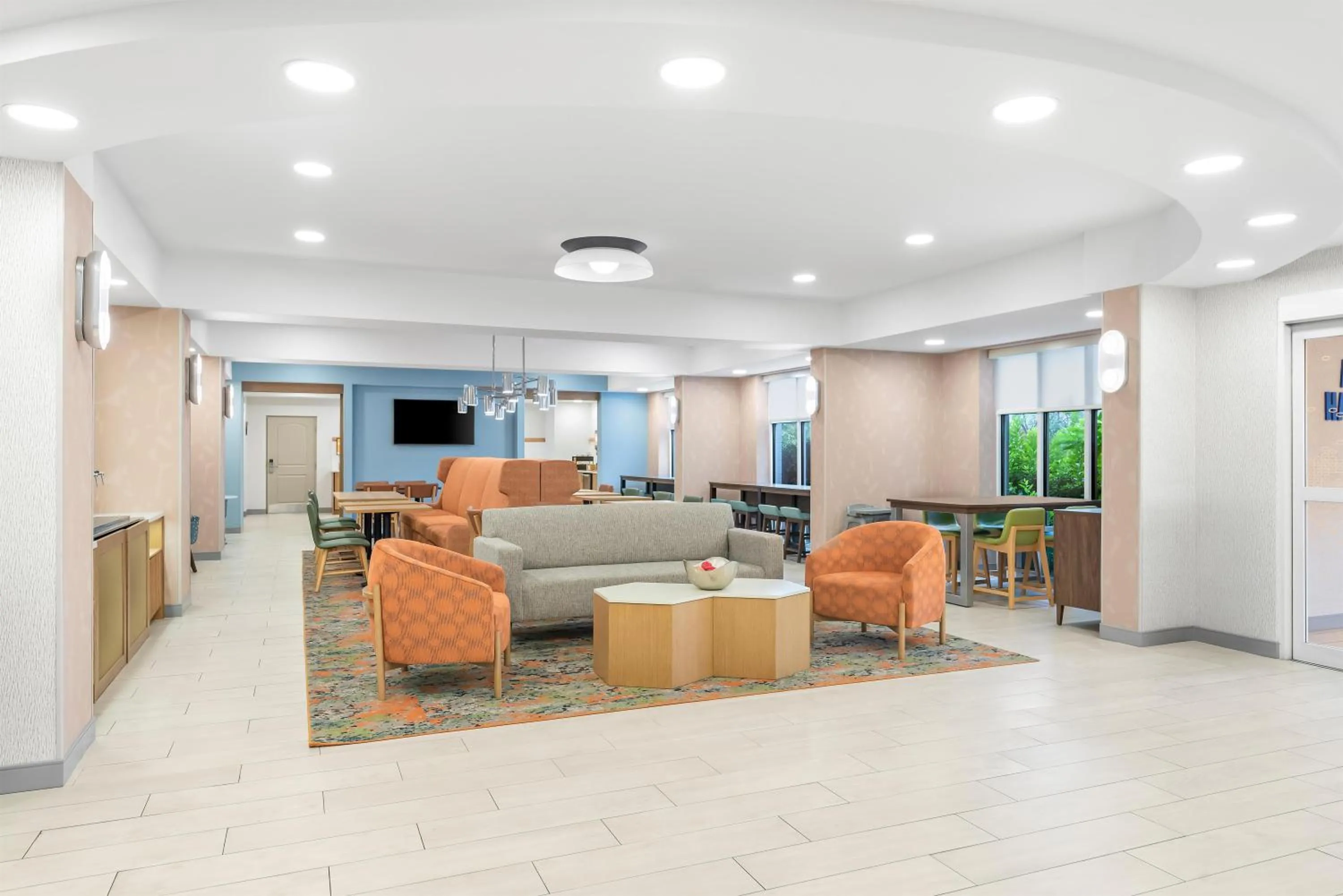 Lobby or reception in Hampton Inn Gainesville-Haymarket