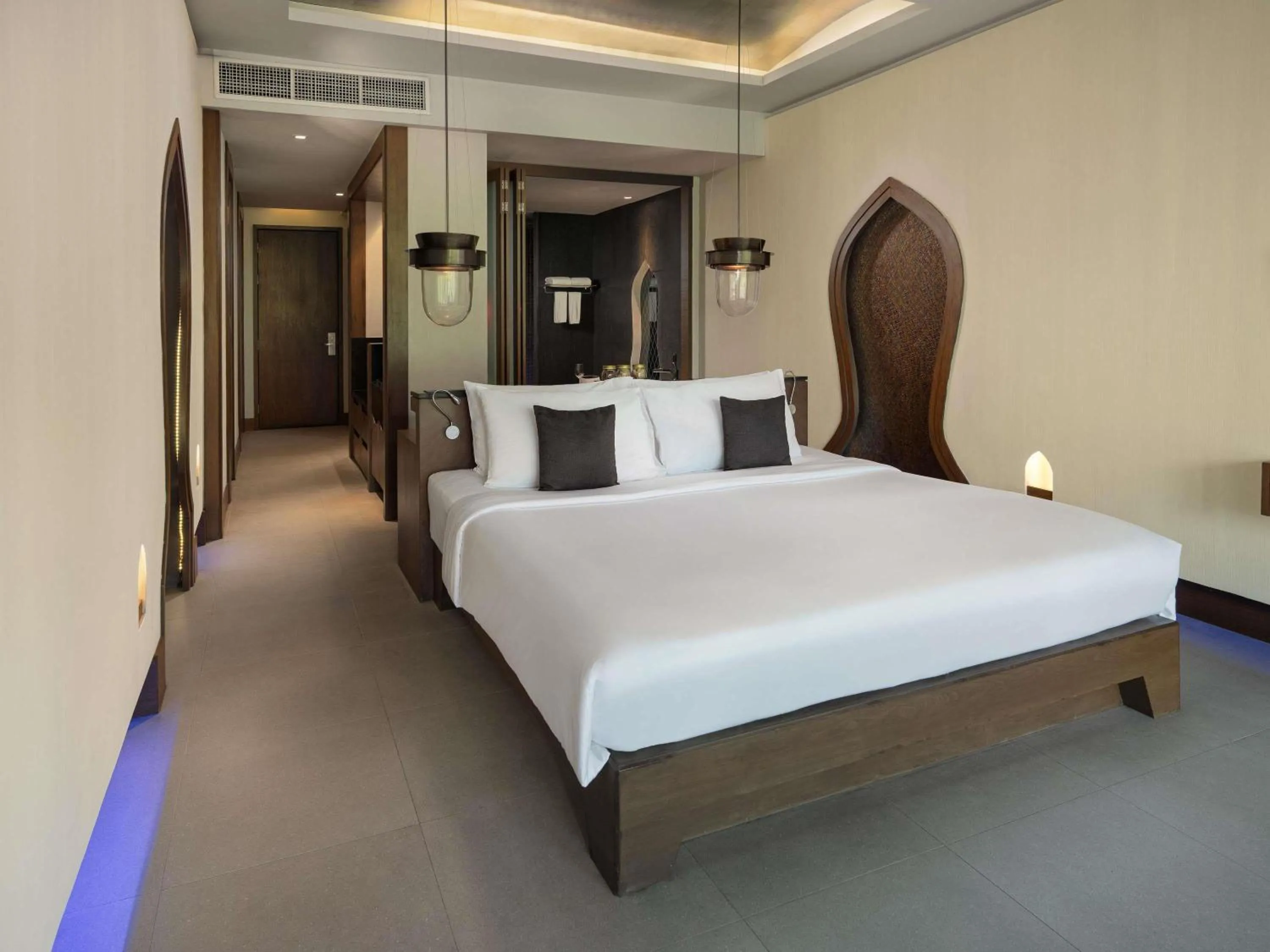 Bedroom, Bed in Avista Hideaway Phuket Patong - MGallery