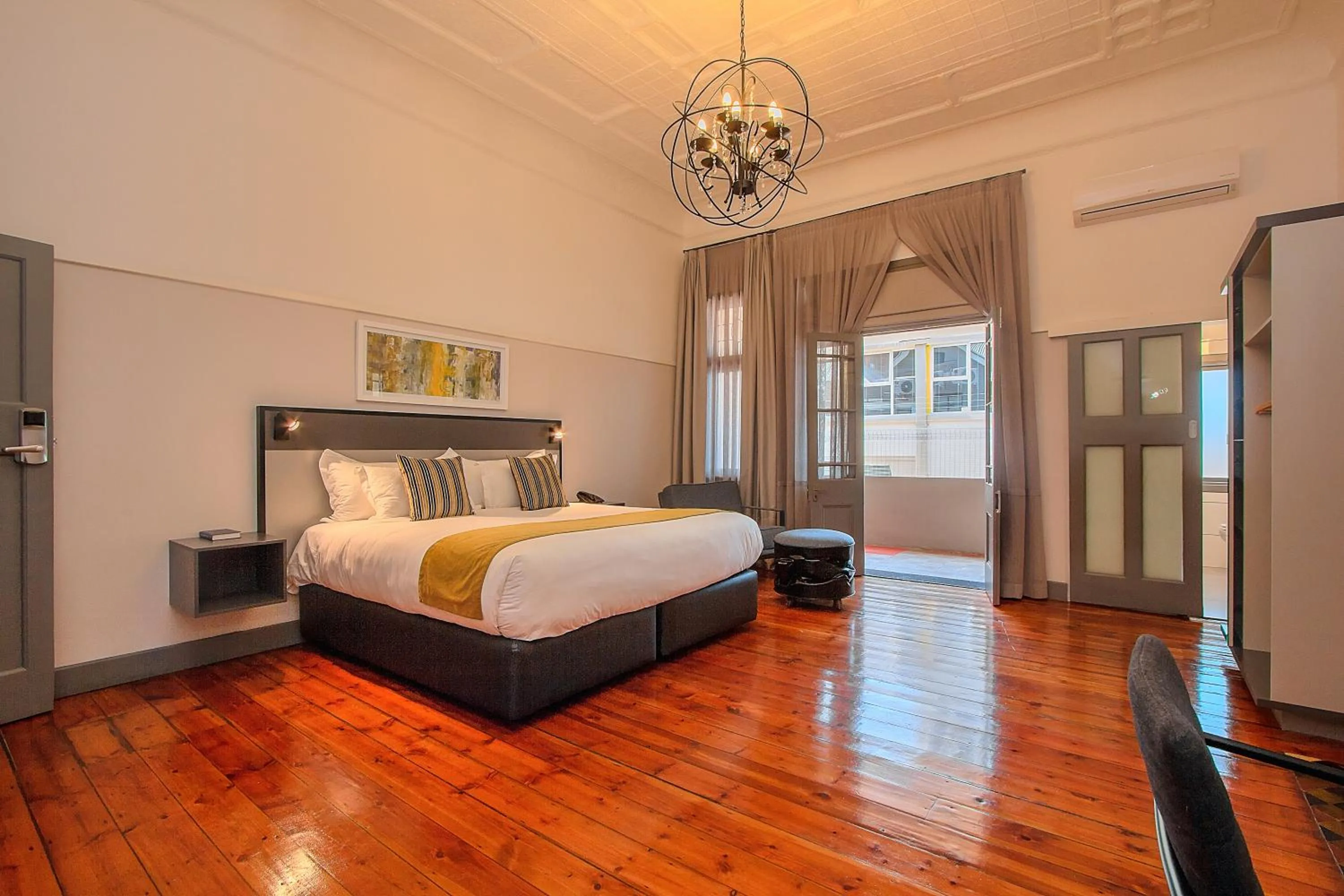 Bed in THE Pretoria Hotel