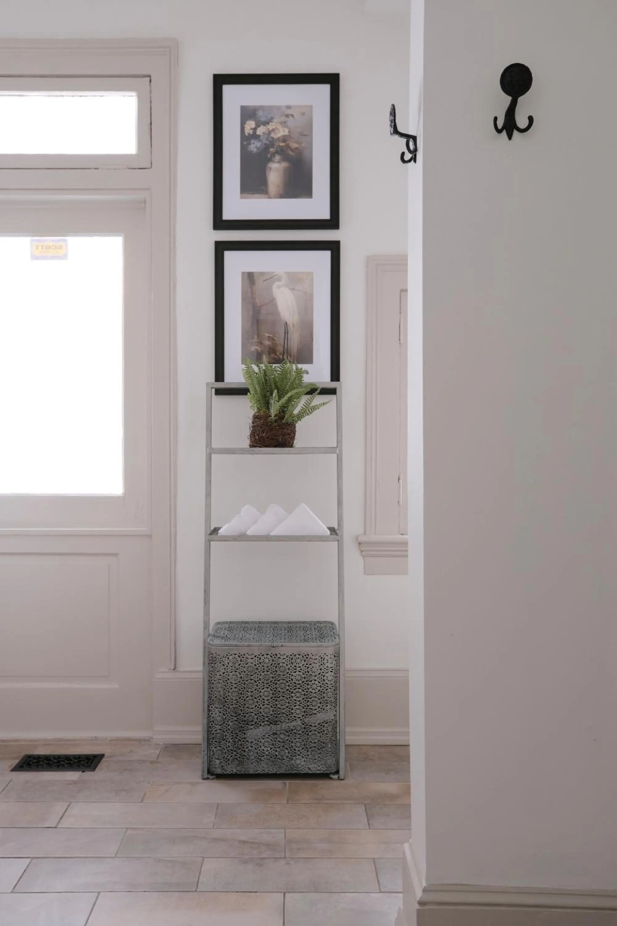 Bathroom in Comfortable Escape in Historic Downtown Savannah