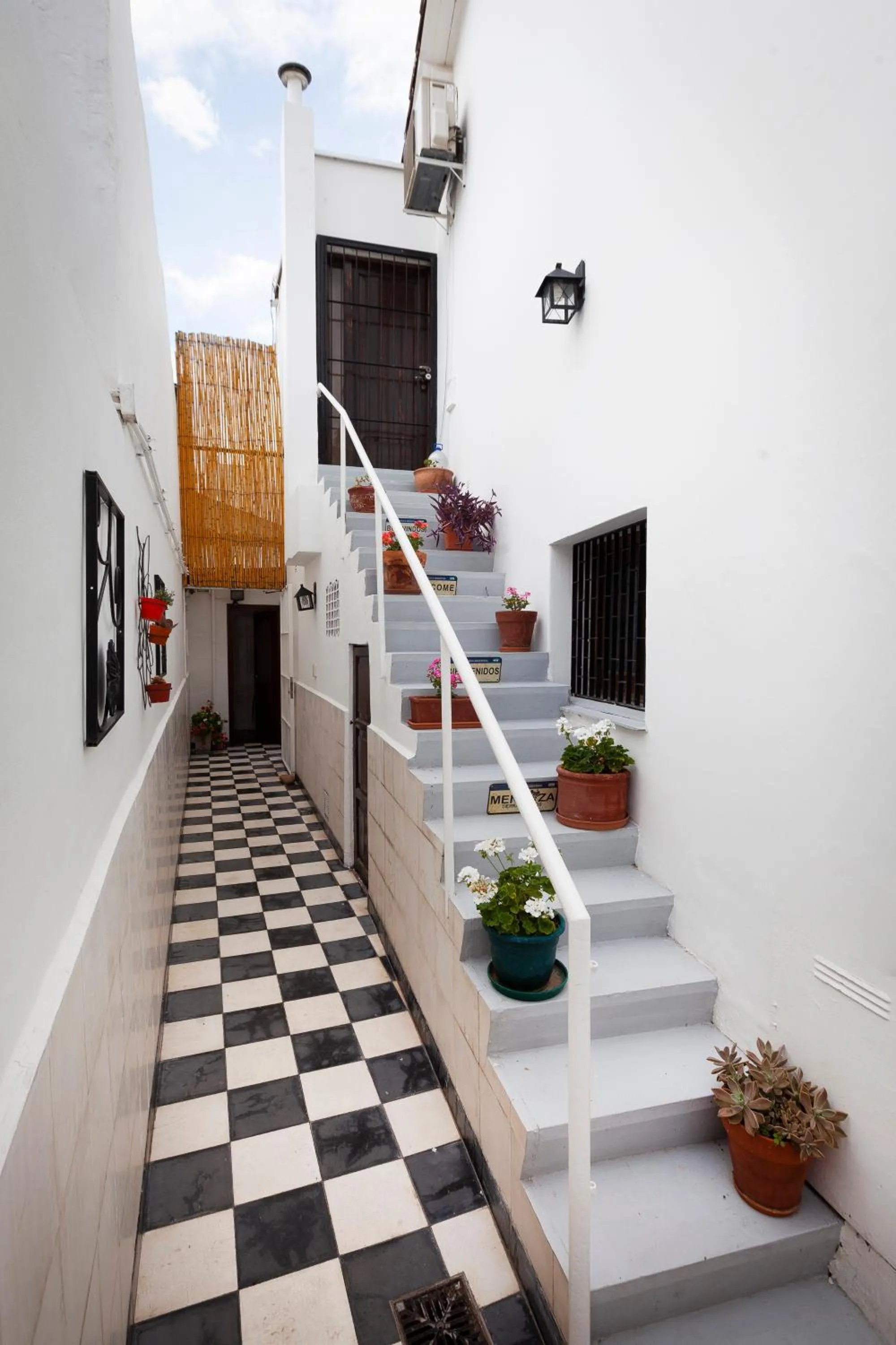 Property building in Posada de Rosas