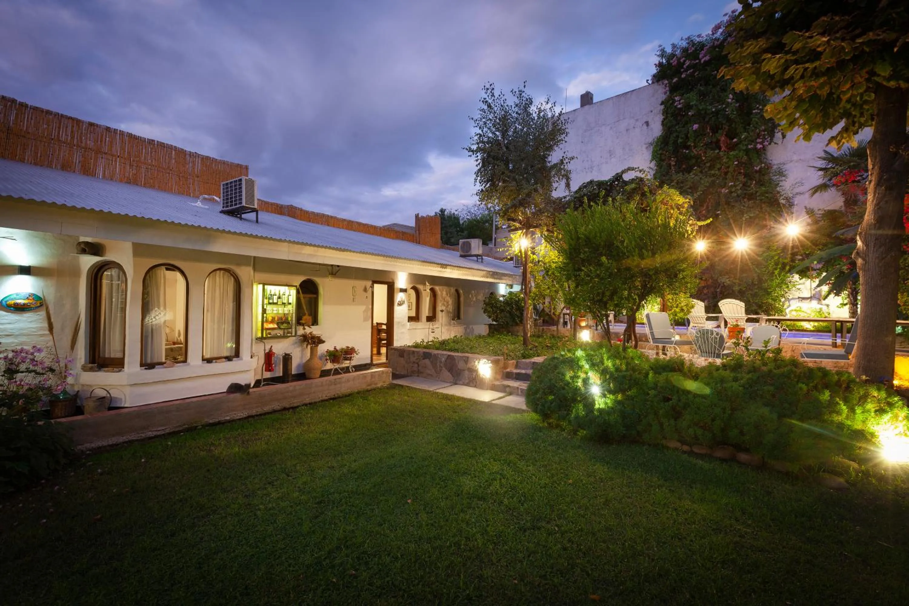 Property building in Posada de Rosas