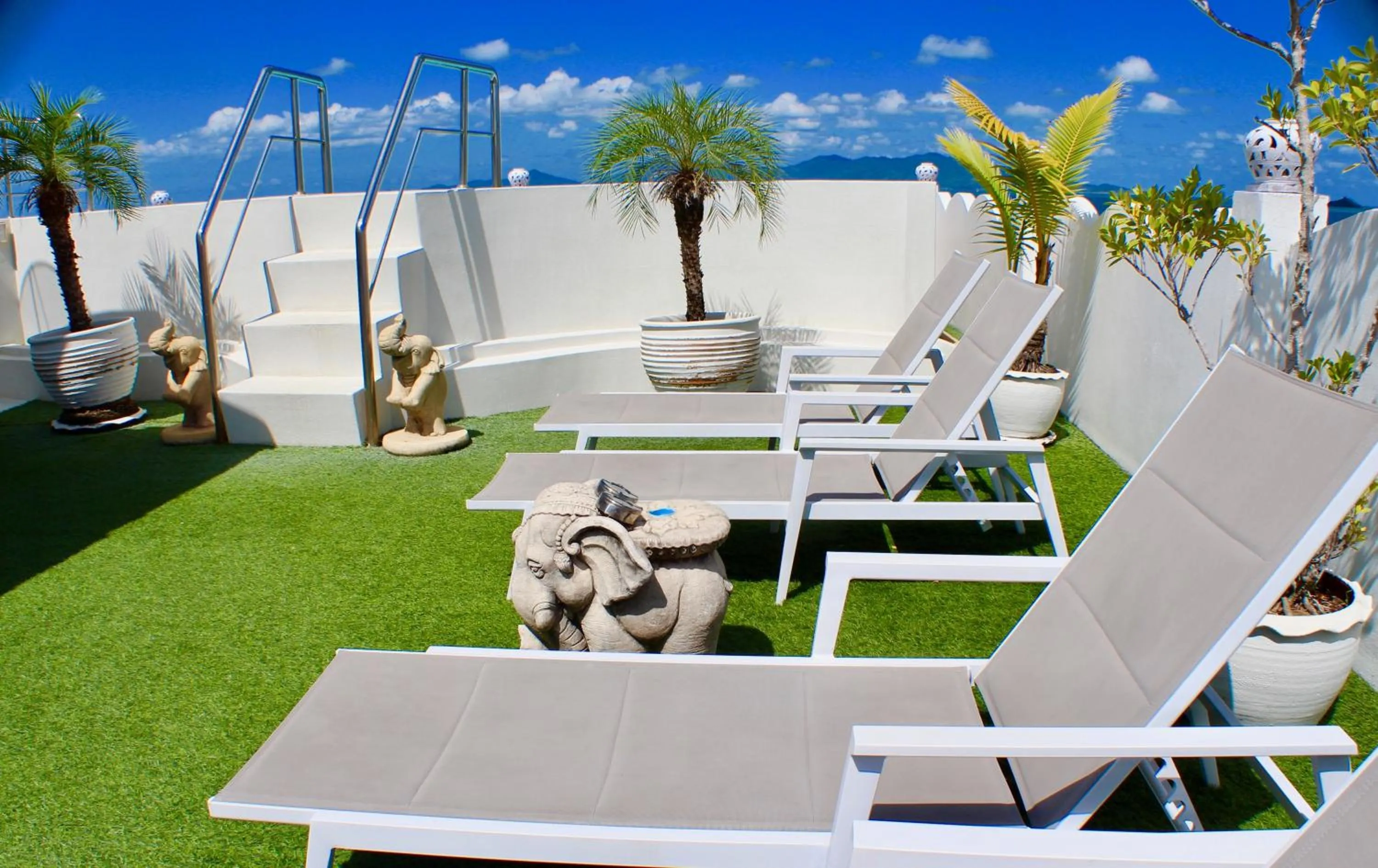 Pool view in Hacienda Fisherman's Village Koh Samui