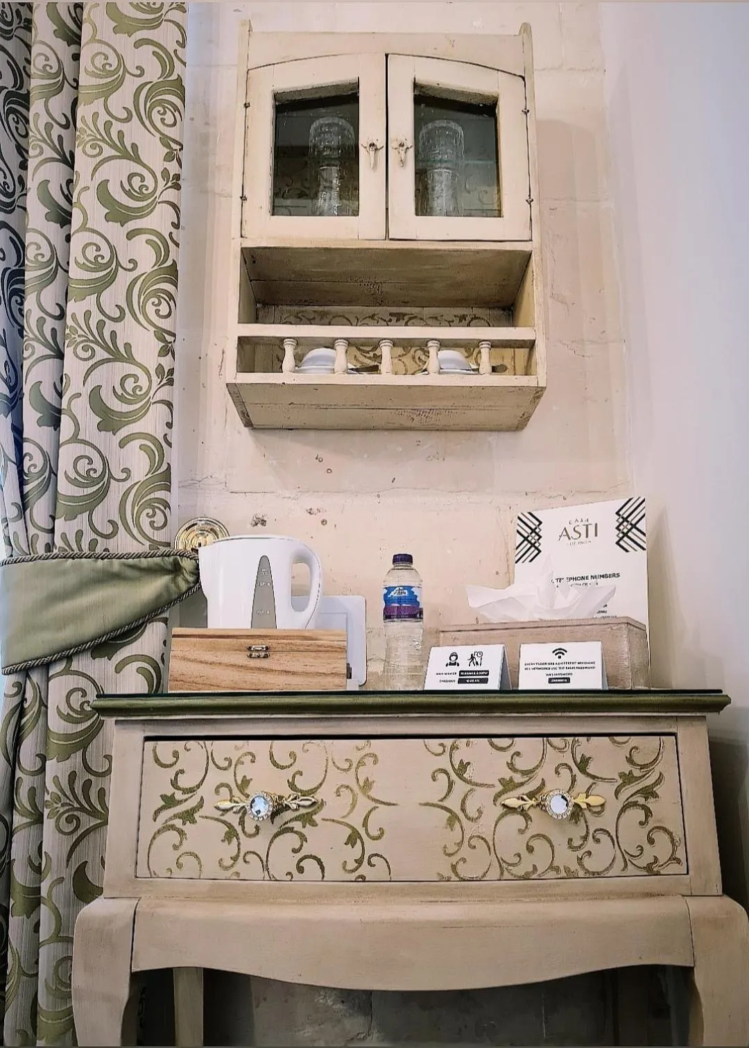 Coffee/tea facilities in Casa Asti