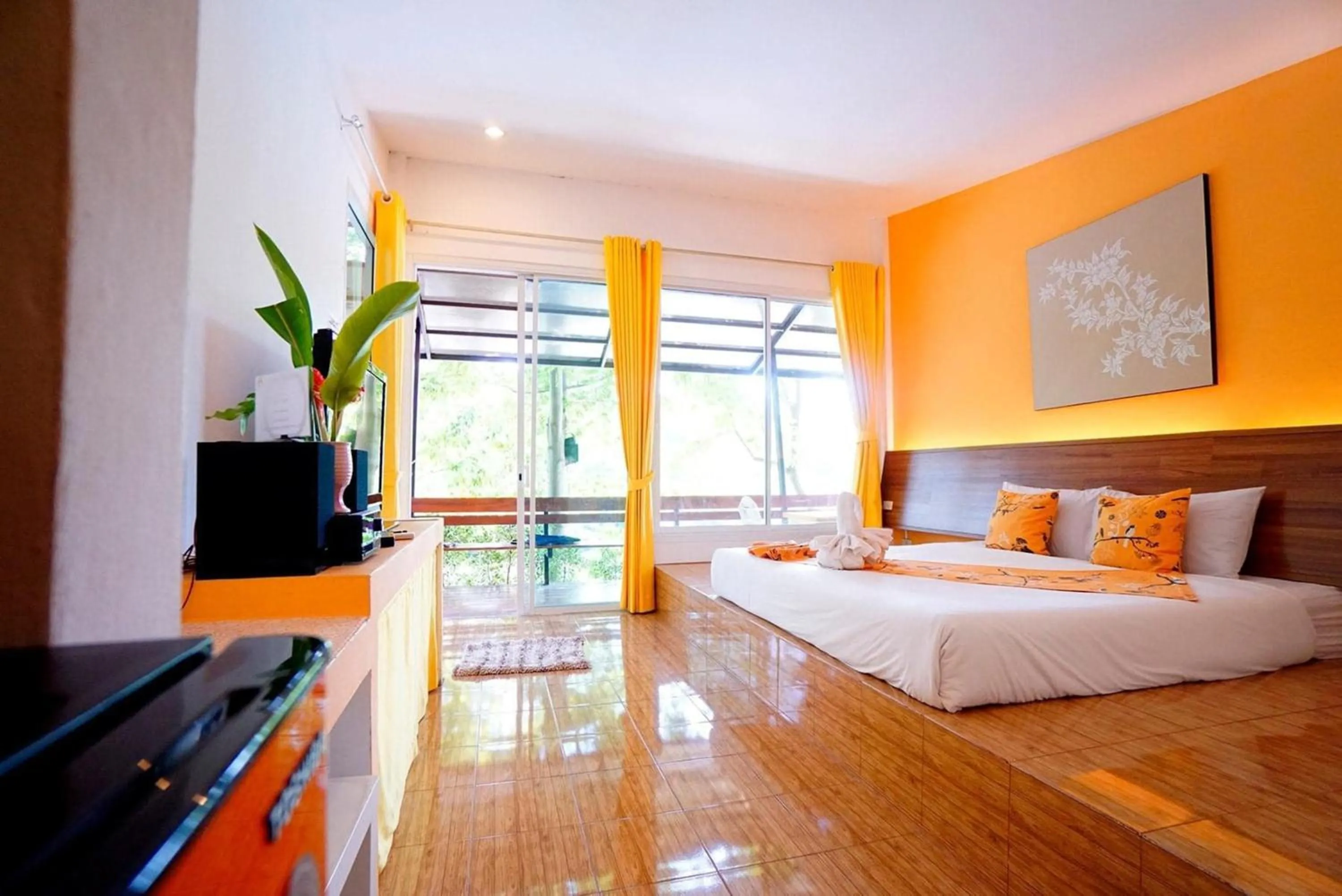 Bedroom, Bed in Aurora Resort Kanchanaburi