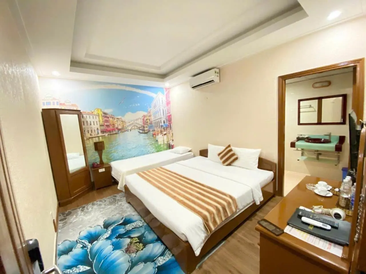 Photo of the whole room, Bed in Kieu Anh Hotel Vung Tau