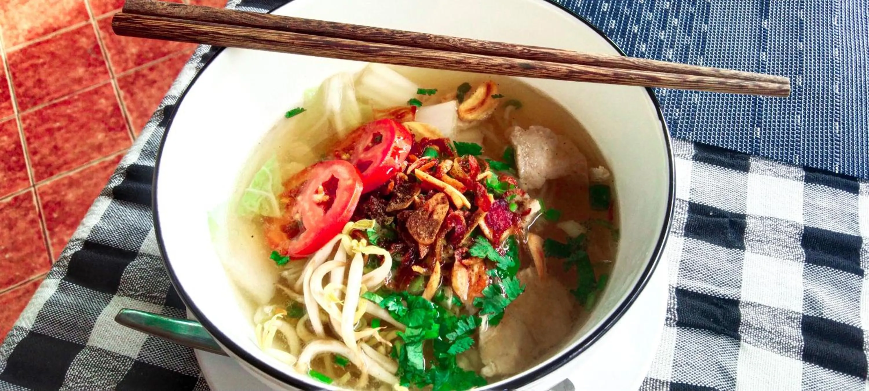 Food in Ban Lakkham River View