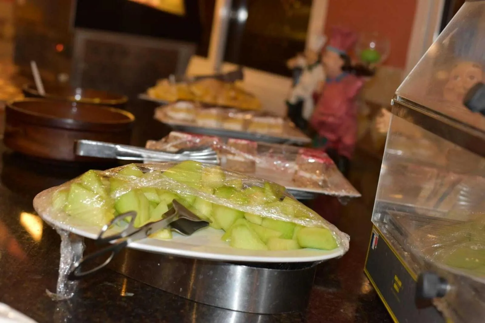 Restaurant/places to eat in Naama Inn Hotel