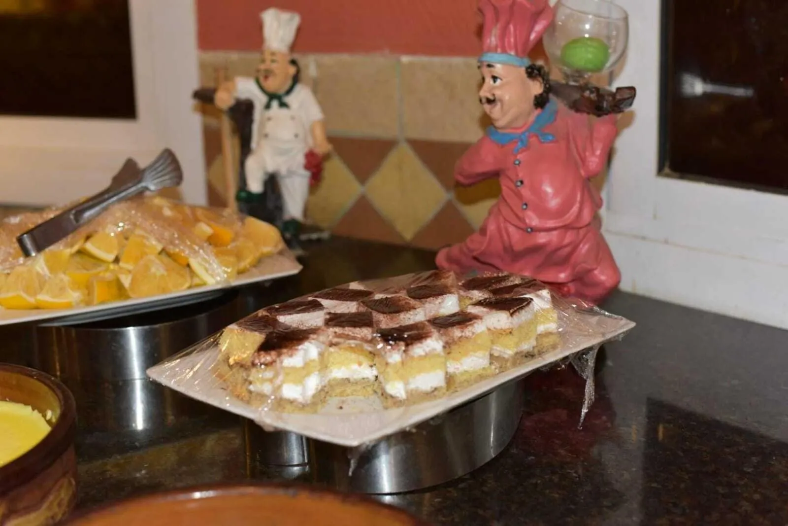 Restaurant/places to eat in Naama Inn Hotel