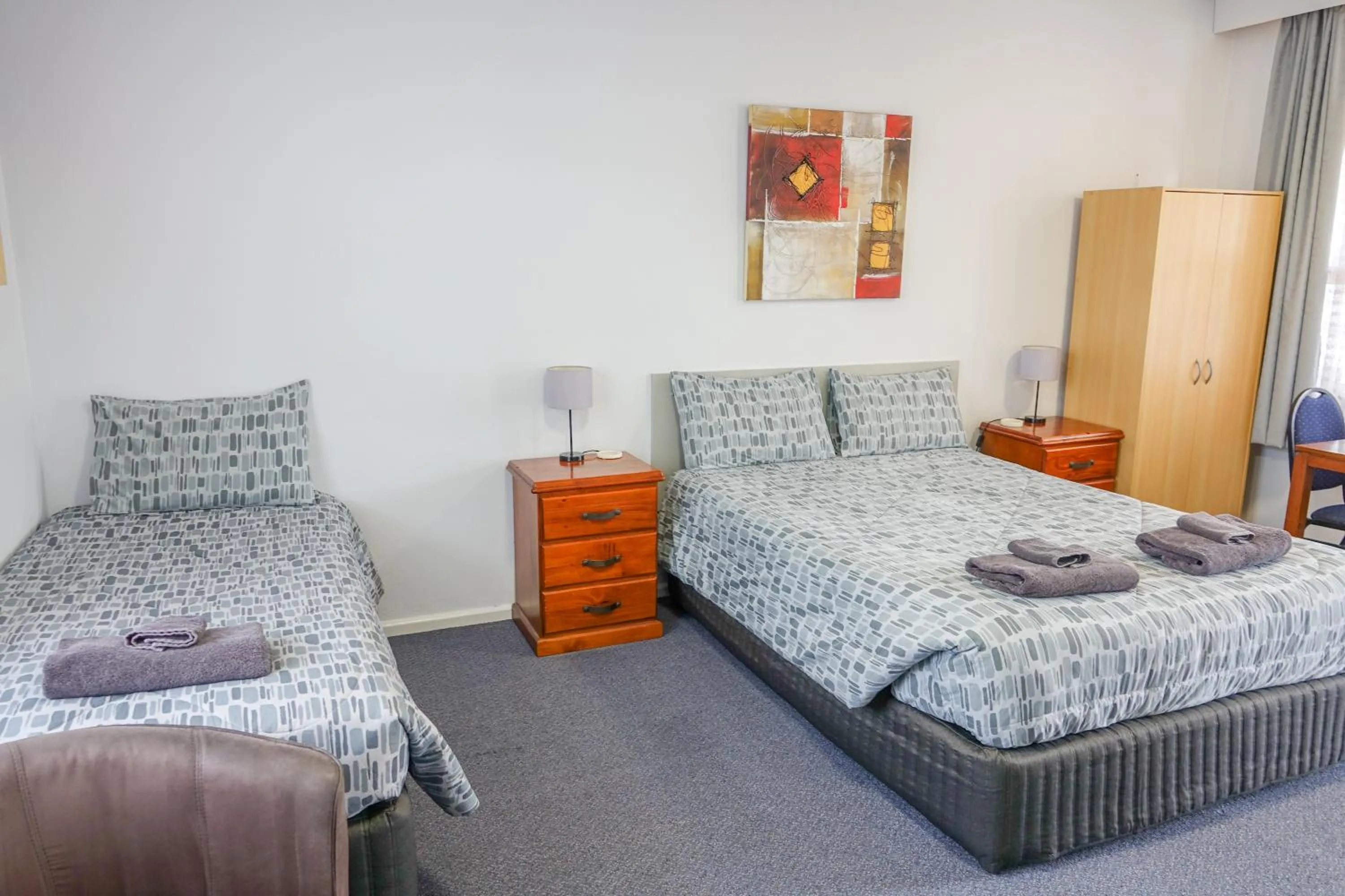 Bedroom, Bed in Bairnsdale Main Motel