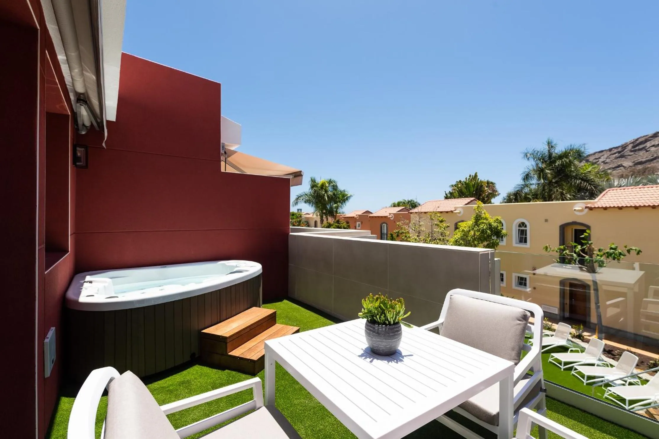 Hot Tub in Cordial Mogán Solaz