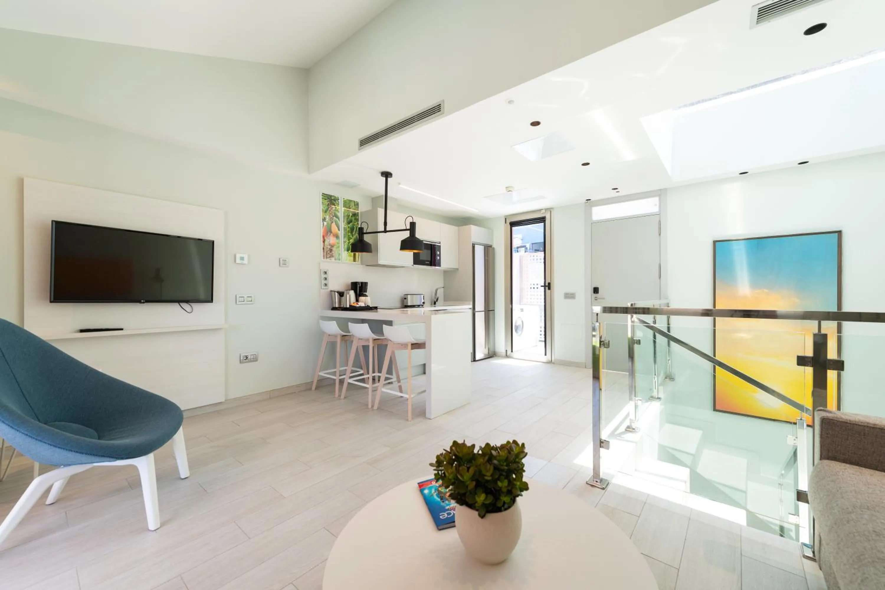 TV and multimedia in Cordial Mogán Solaz