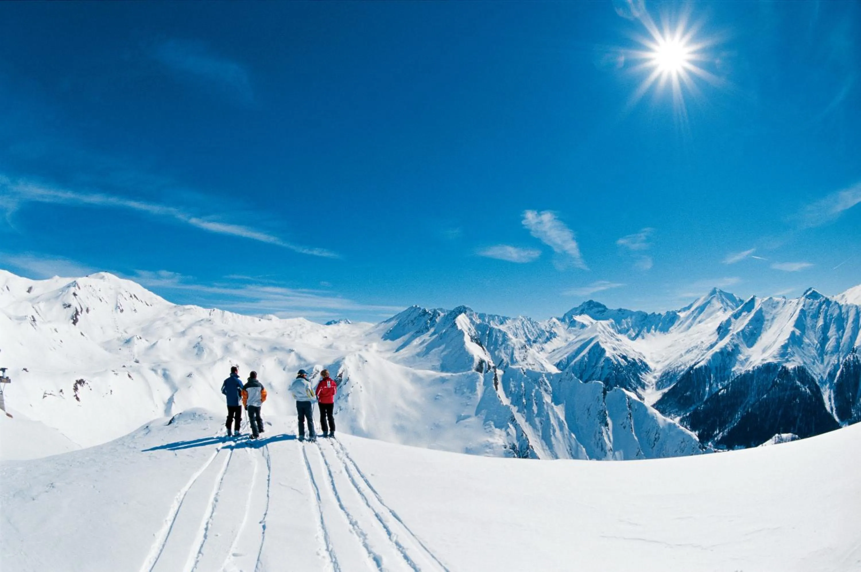 Winter in Hotel Garni Chasa Nova