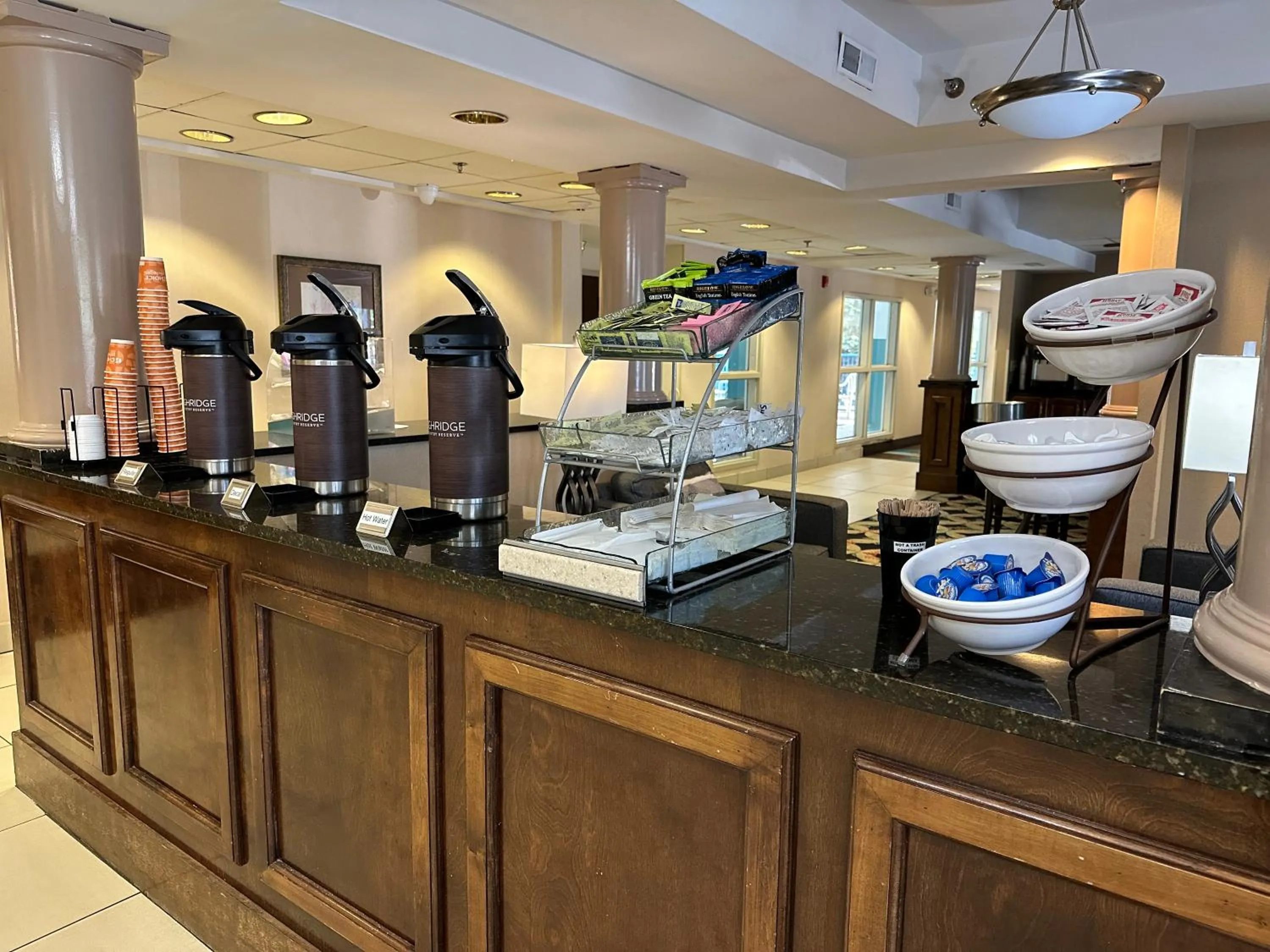 Coffee/tea facilities in Country Inn & Suites by Radisson, Murrells Inlet, SC