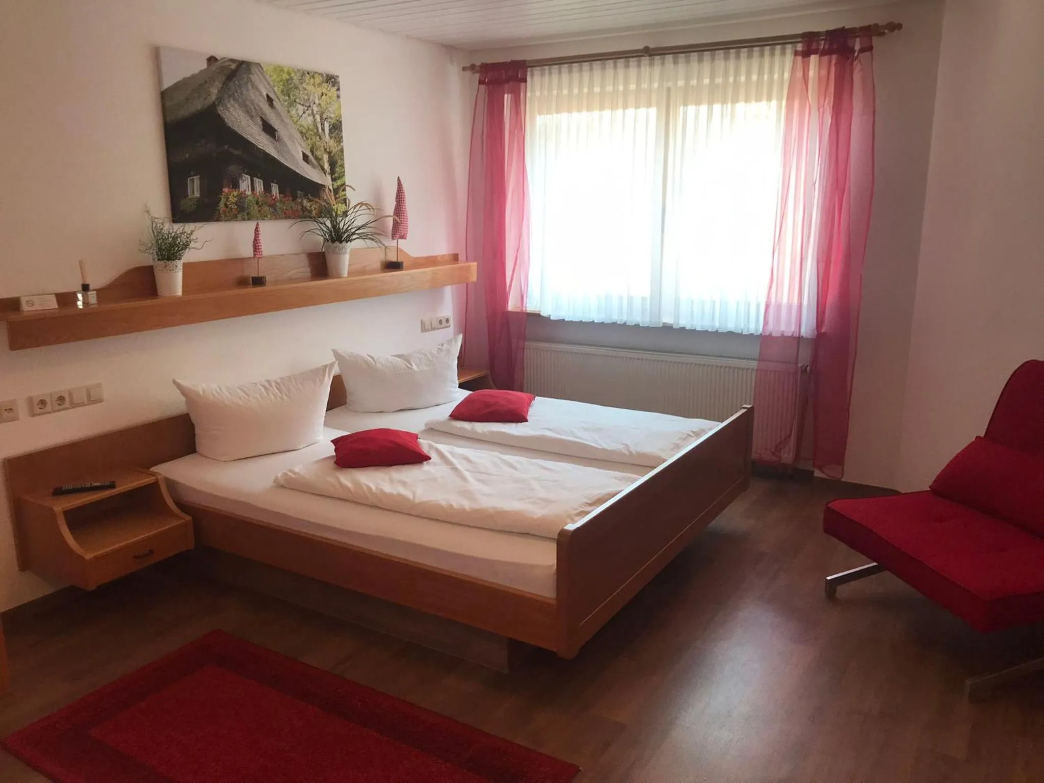 Double Room with Balcony - single occupancy in Self-check-in Ferienwohnungen & Apartments am Bergsee