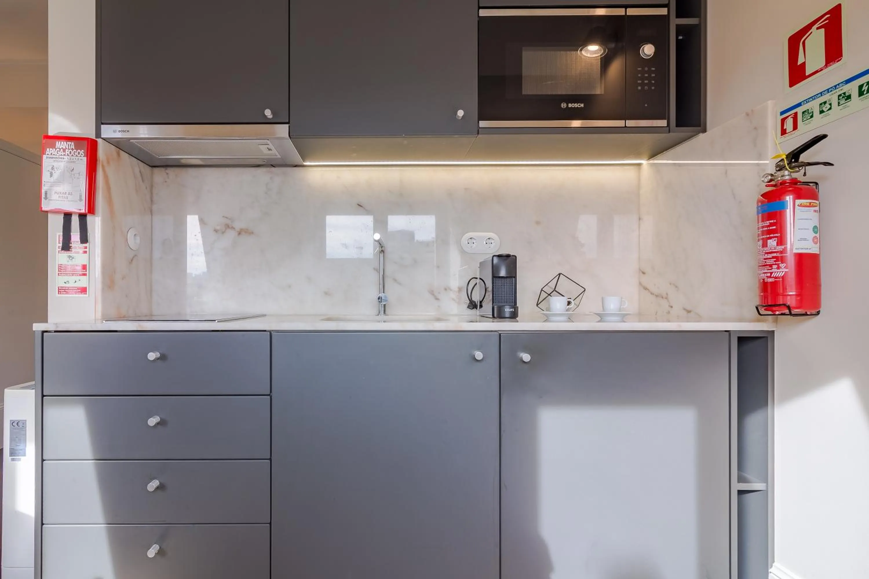 Kitchen or kitchenette in Oporto Invite Bolhao Historical Market