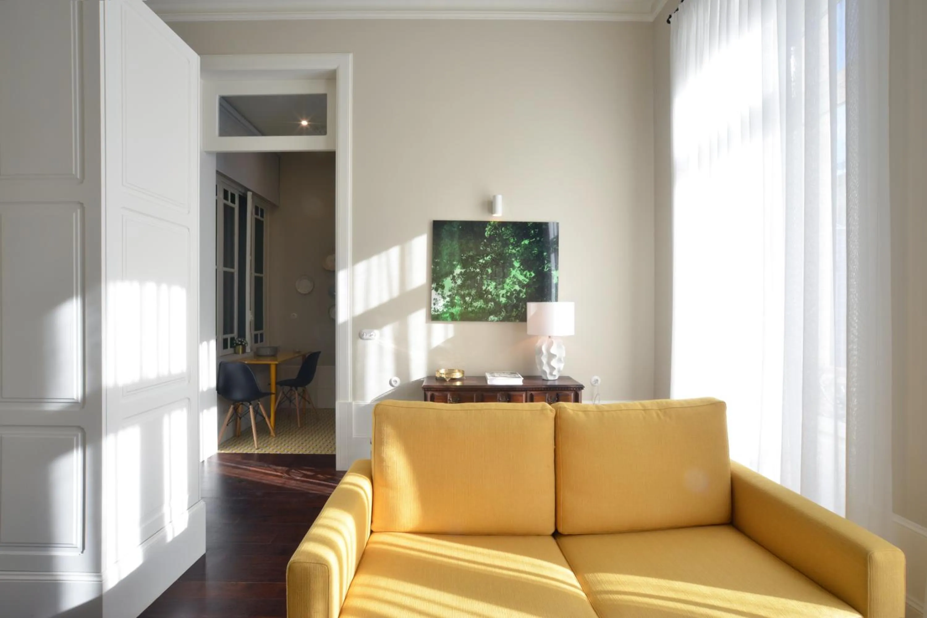 Living room in Oporto Invite Bolhao Historical Market