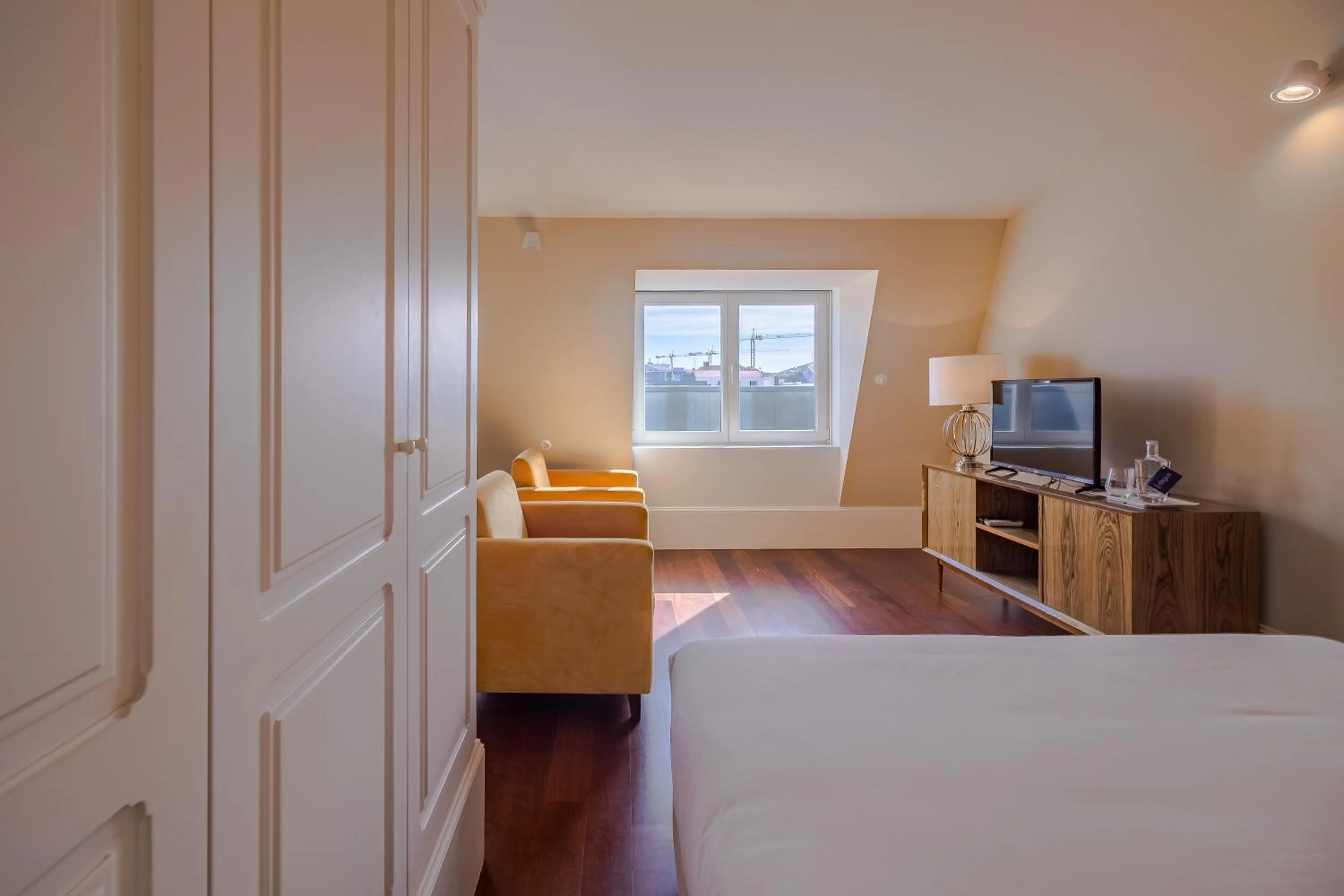 Bed in Oporto Invite Bolhao Historical Market