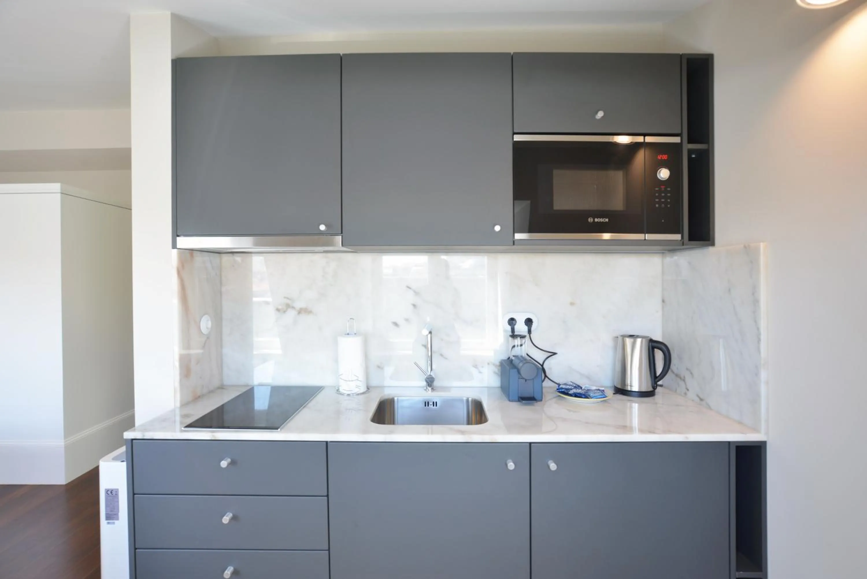 Coffee/tea facilities in Oporto Invite Bolhao Historical Market