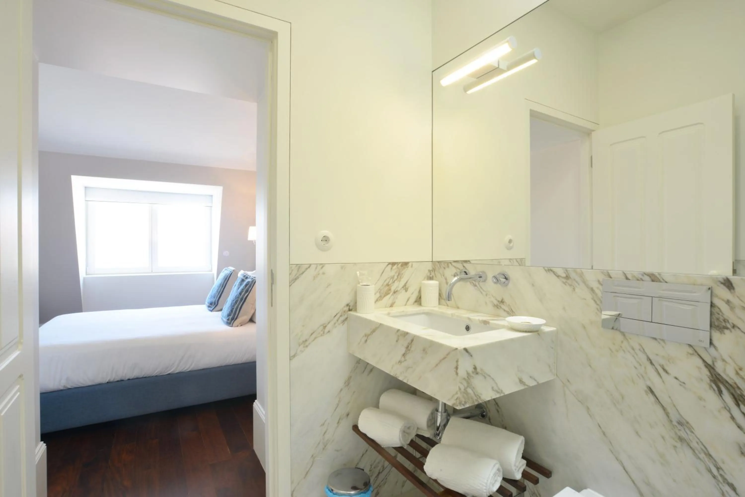 Bed in Oporto Invite Bolhao Historical Market