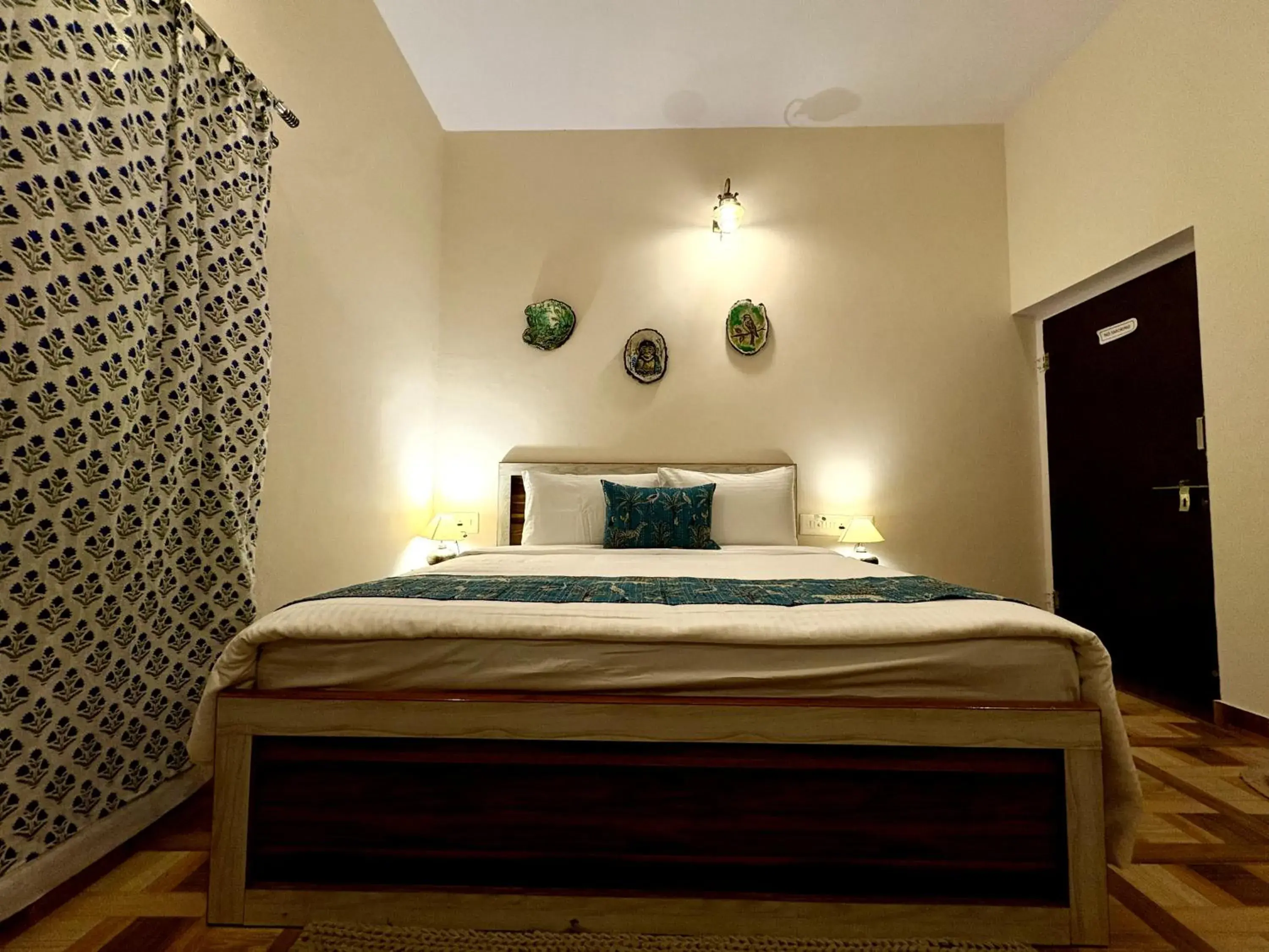 Deluxe Double Room - single occupancy in Paridhi Niwas, Ranthambore- near Tiger Safari Zones 1-5 Deluxe Double Room - single occupancy in Paridhi Niwas, Ranthambore- near Tiger Safari Zones 1-5