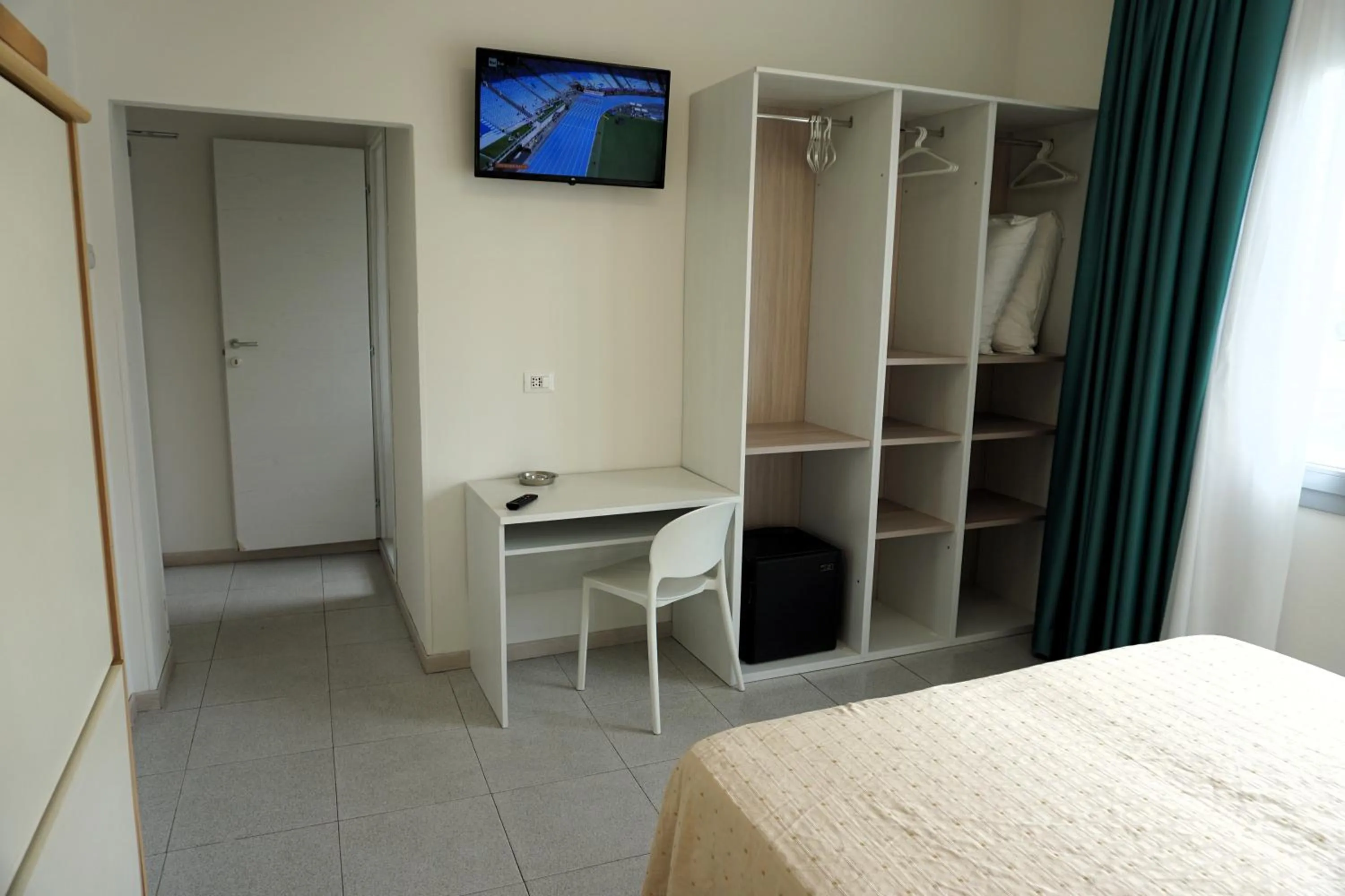 Bed in Hotel Ideal Sottomarina