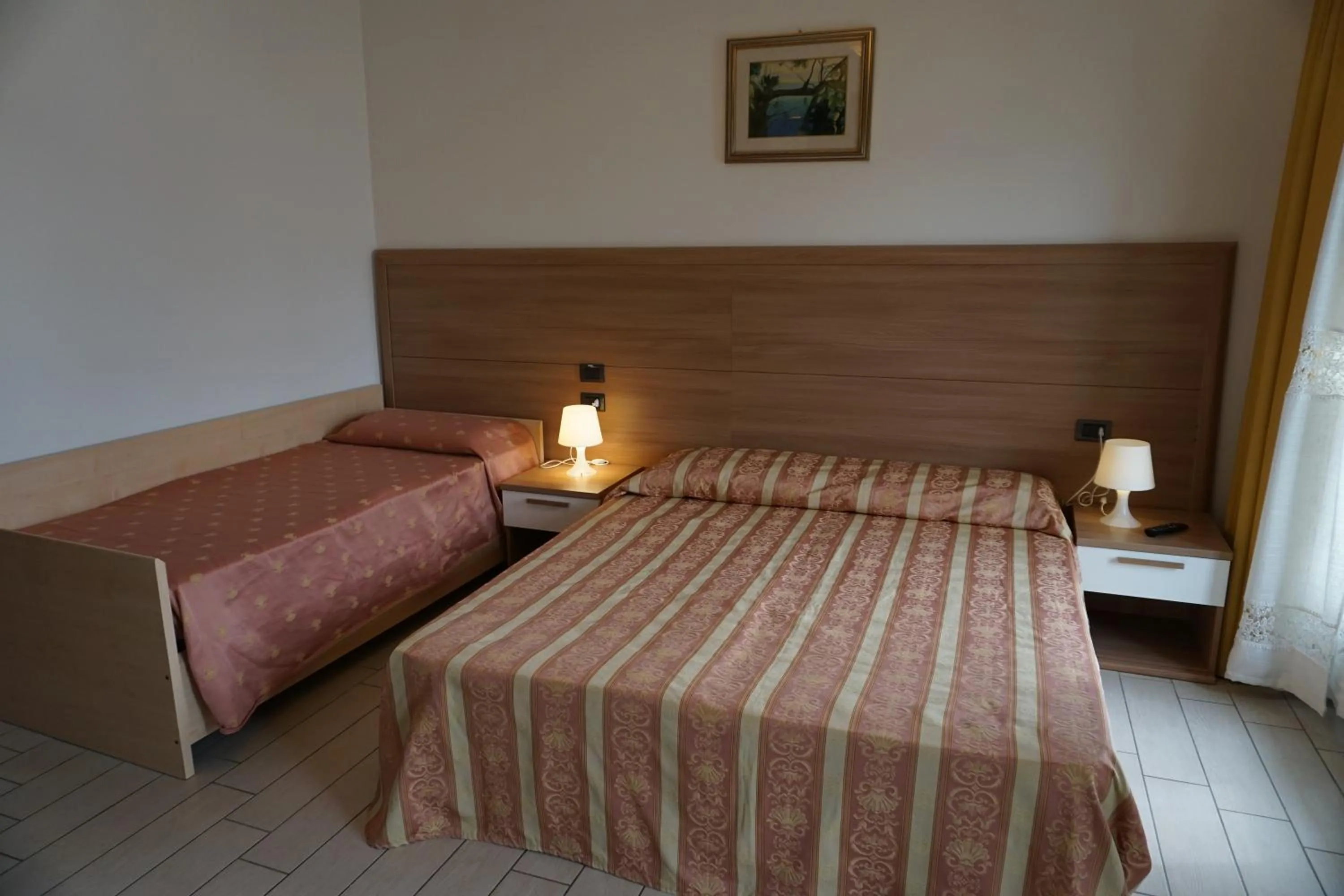 Bed in Hotel Ideal Sottomarina