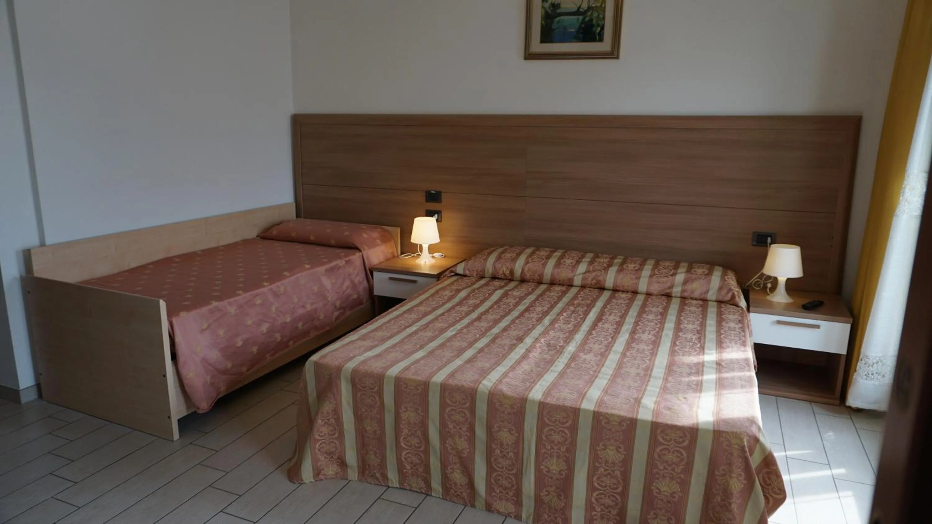 Bed in Hotel Ideal Sottomarina