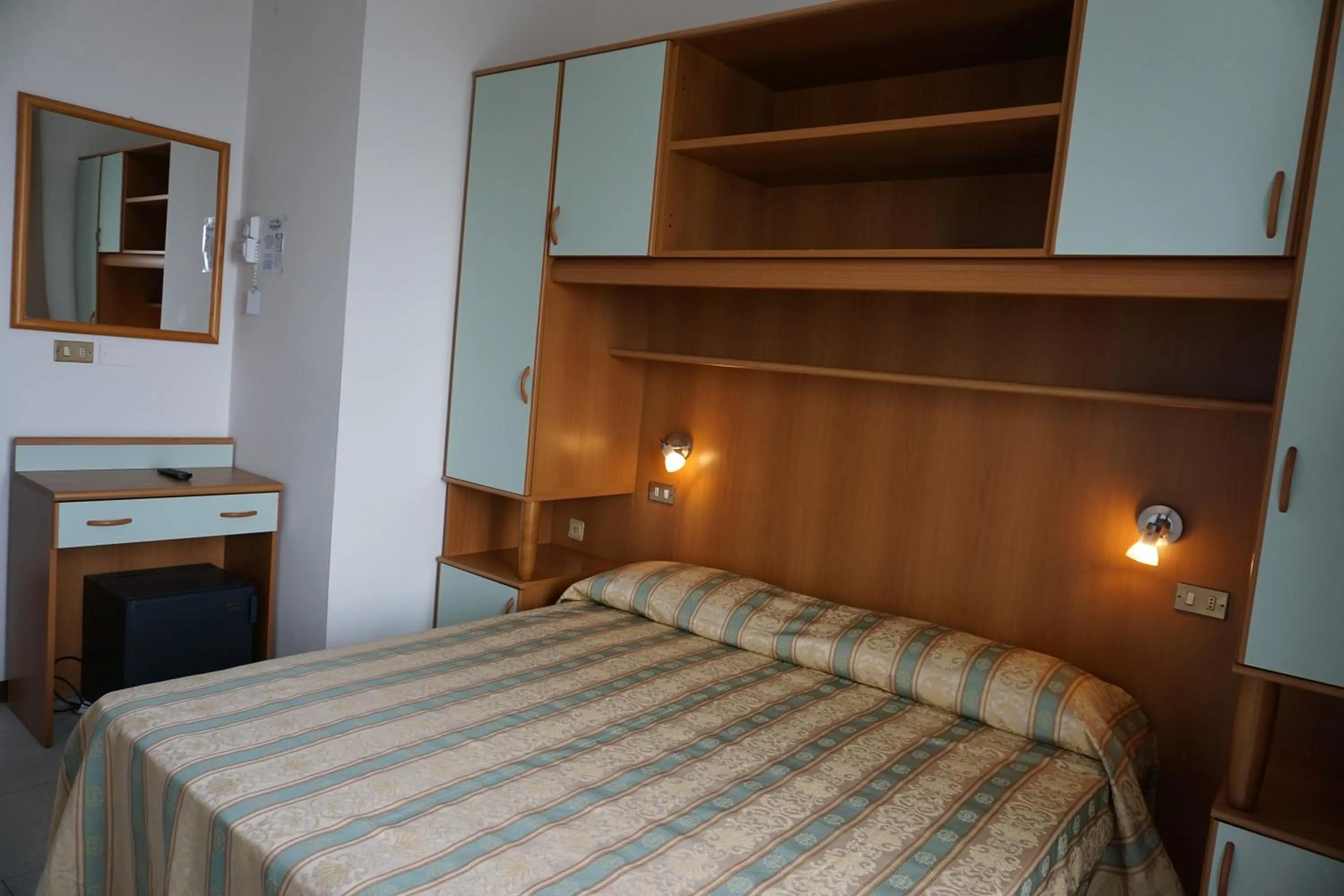 Bed in Hotel Ideal Sottomarina