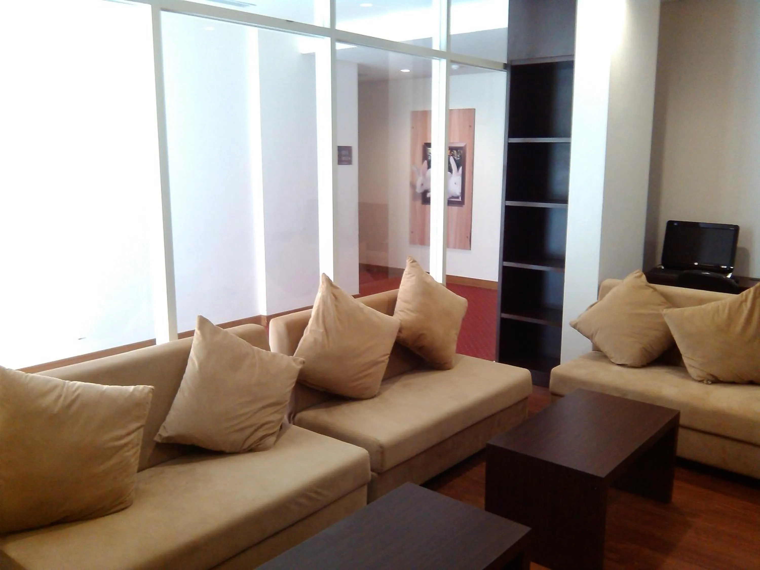 Business facilities in Laras Asri Resort & Spa