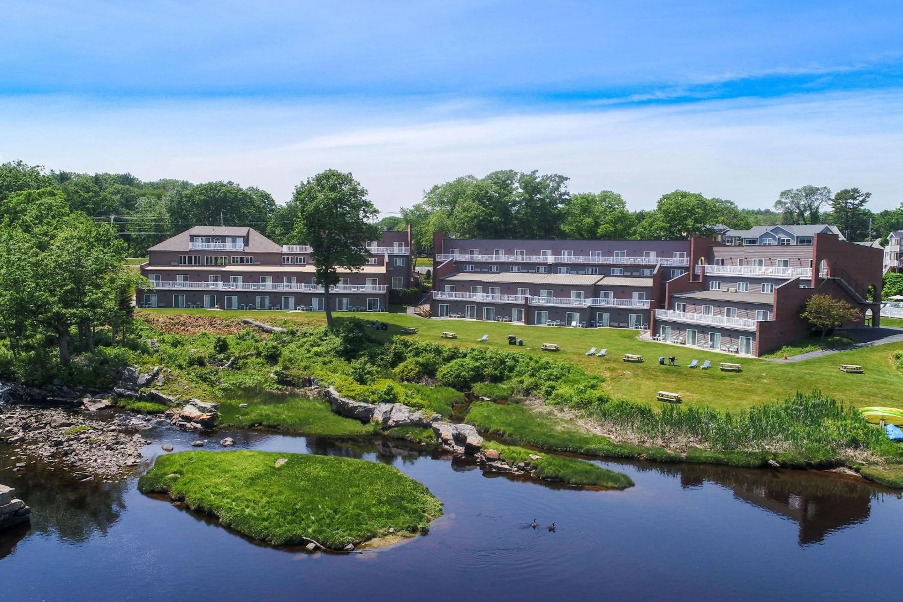 Property building in Ogunquit River Inn & Suites