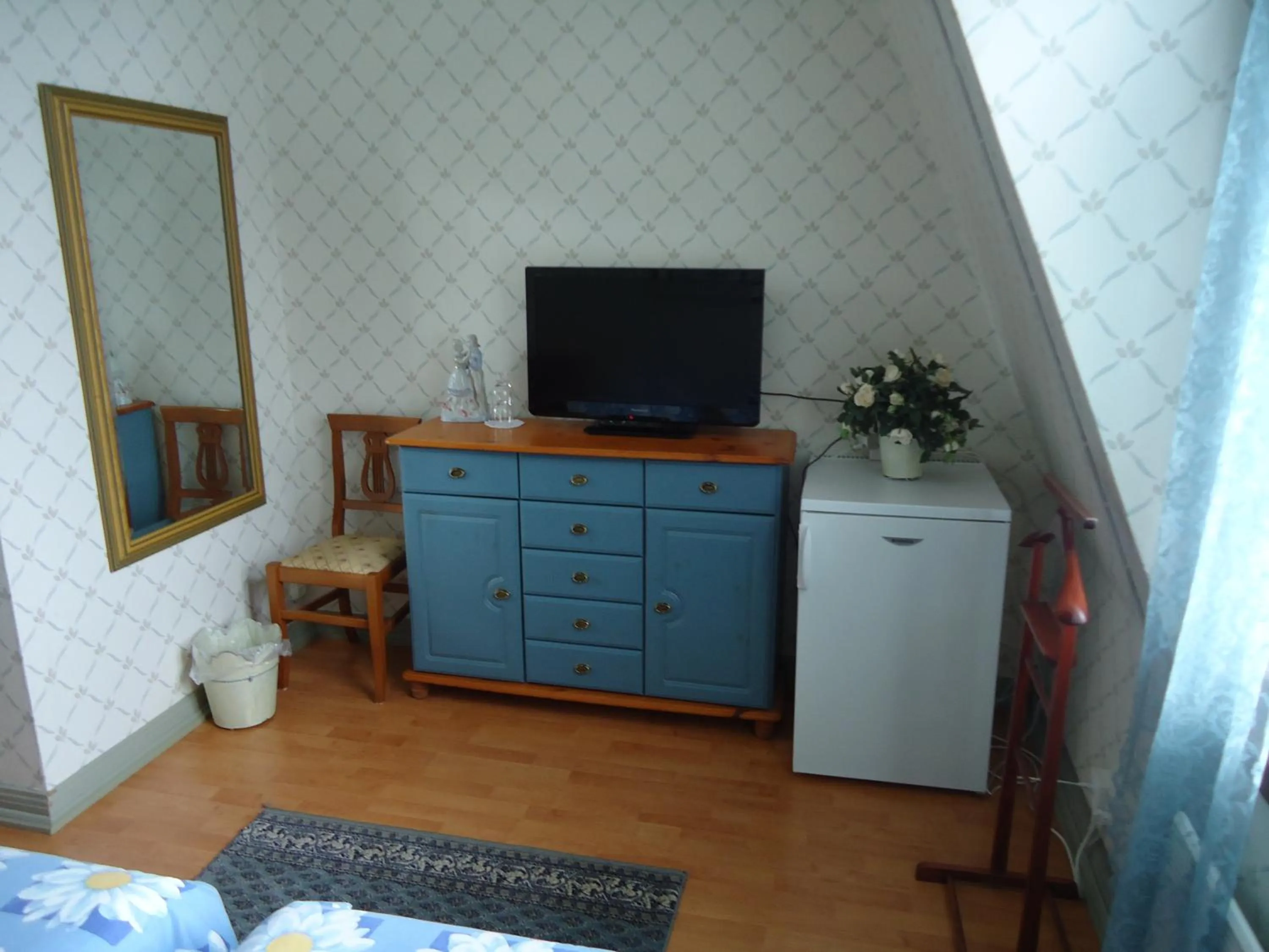 TV and multimedia in Mäntyluodon Hotelli