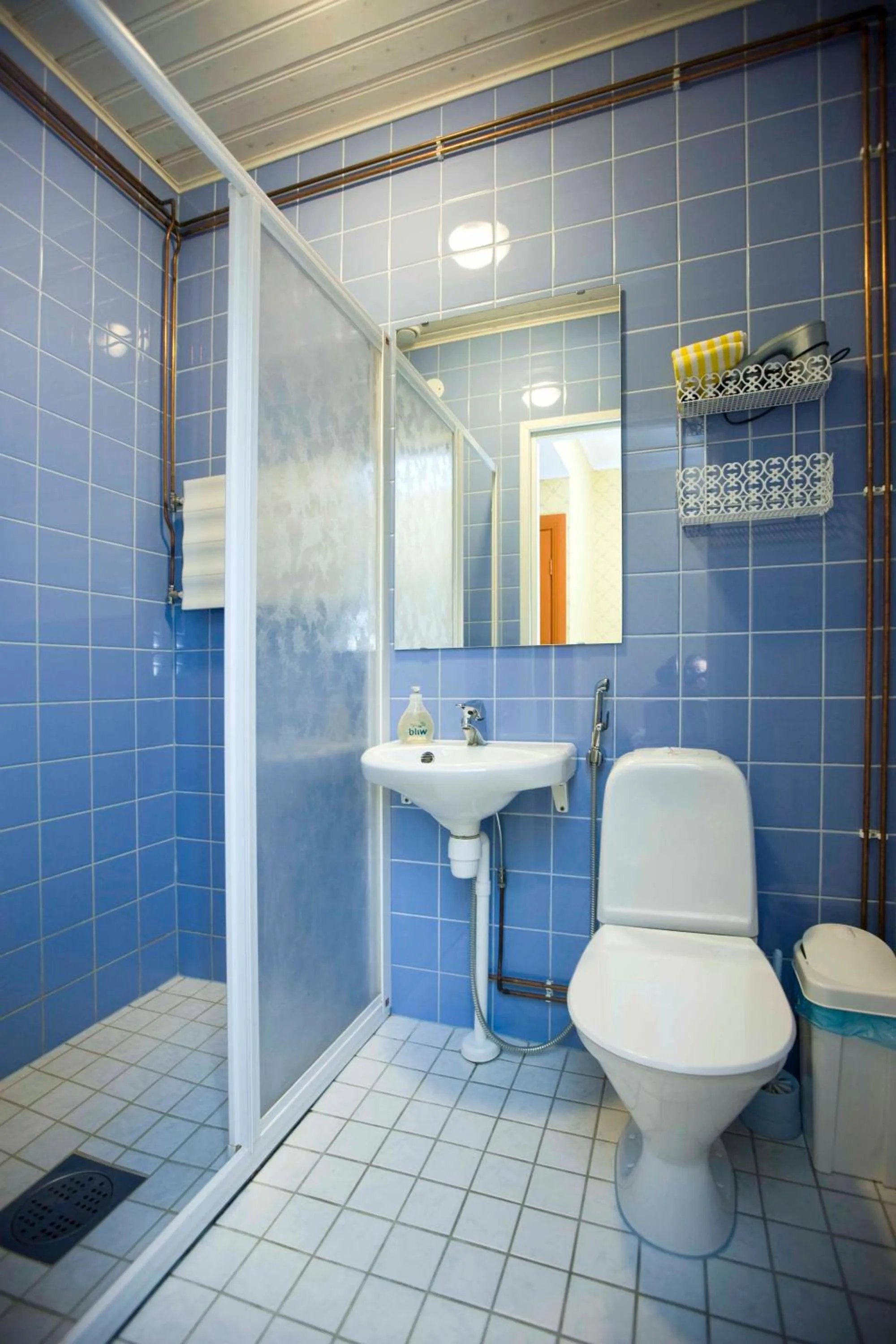 Bathroom in Mäntyluodon Hotelli