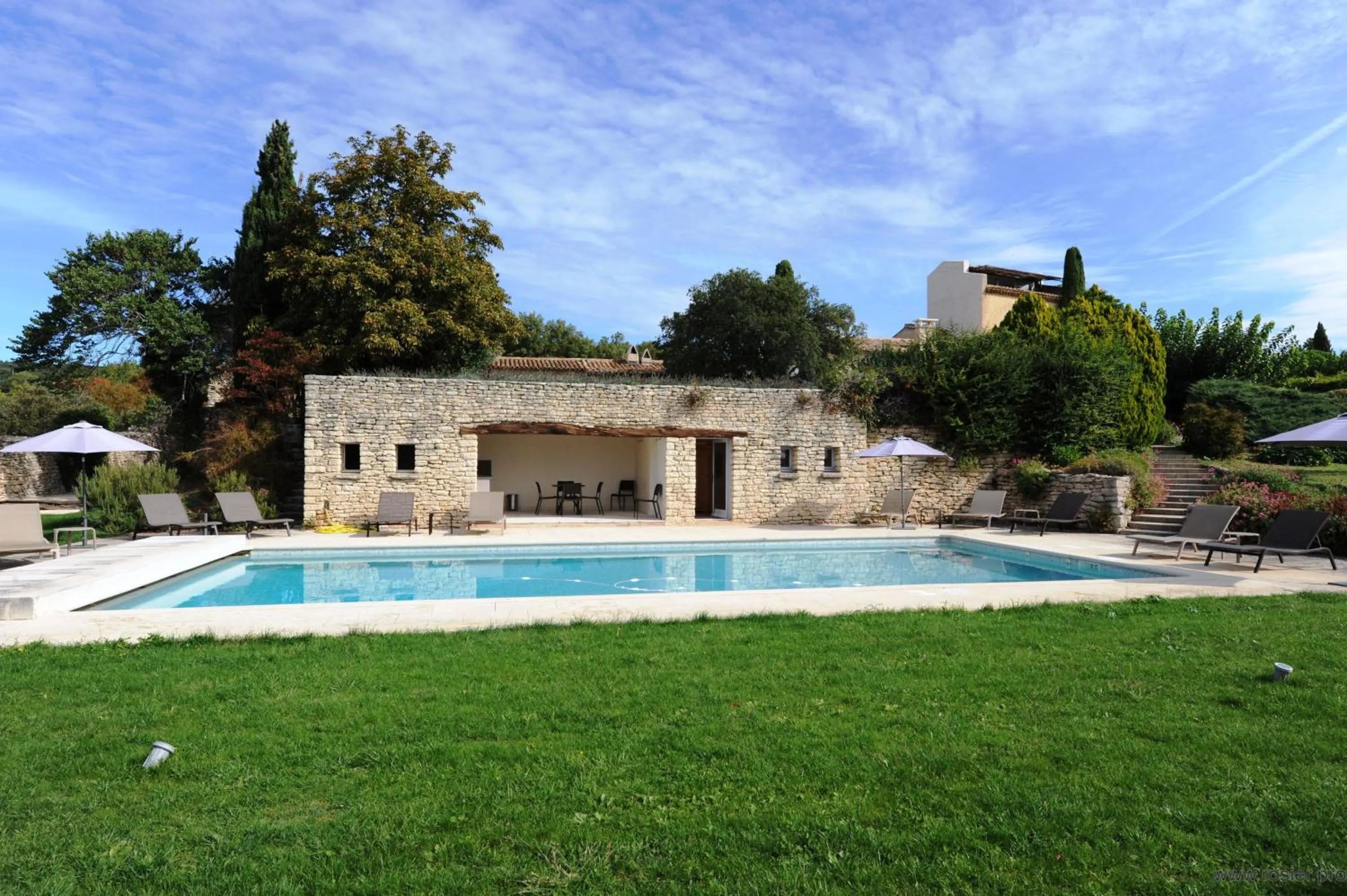 Swimming pool in Domaine de l'Enclos