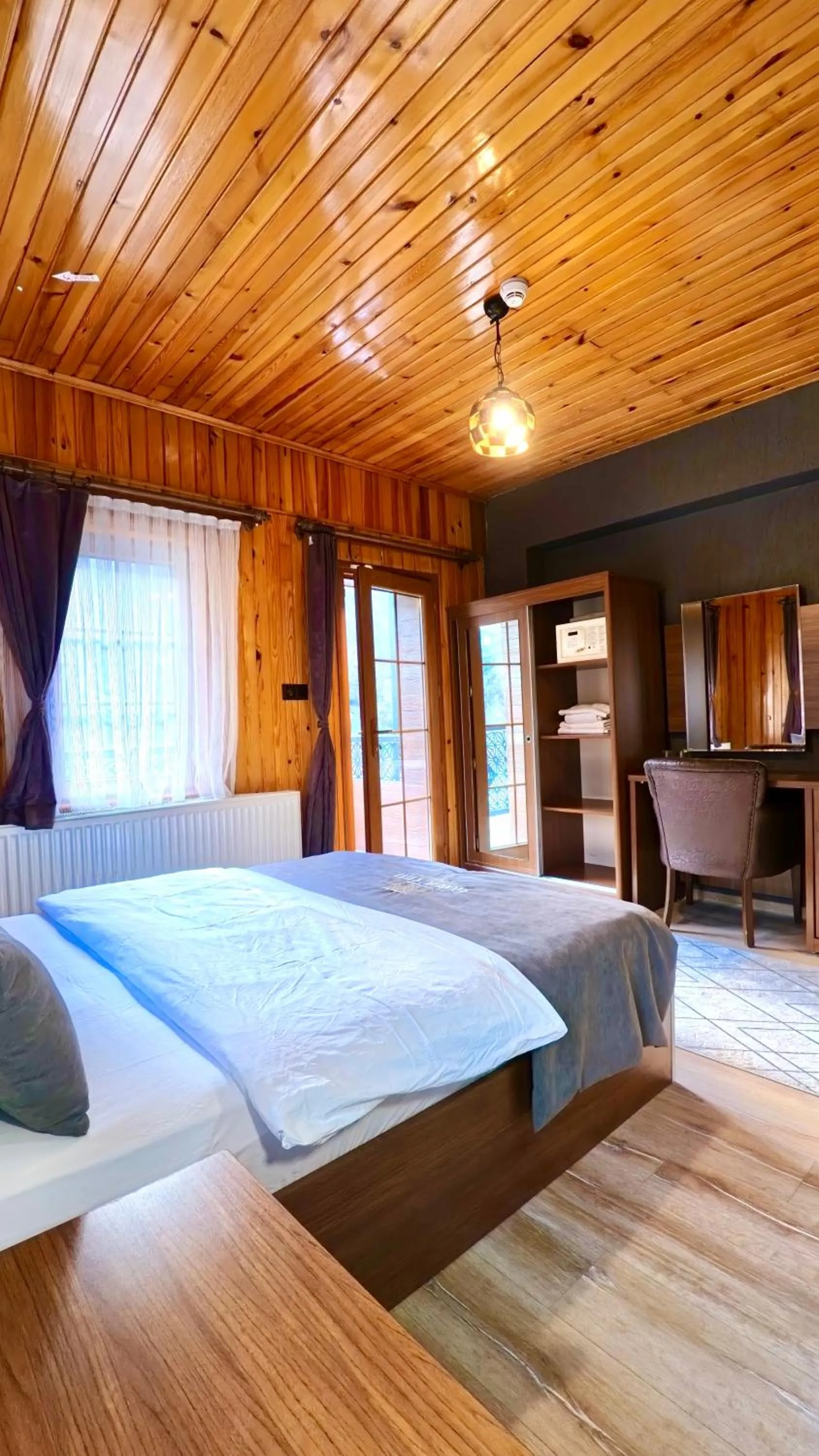 Decorative detail, Bed in Goblec Otel