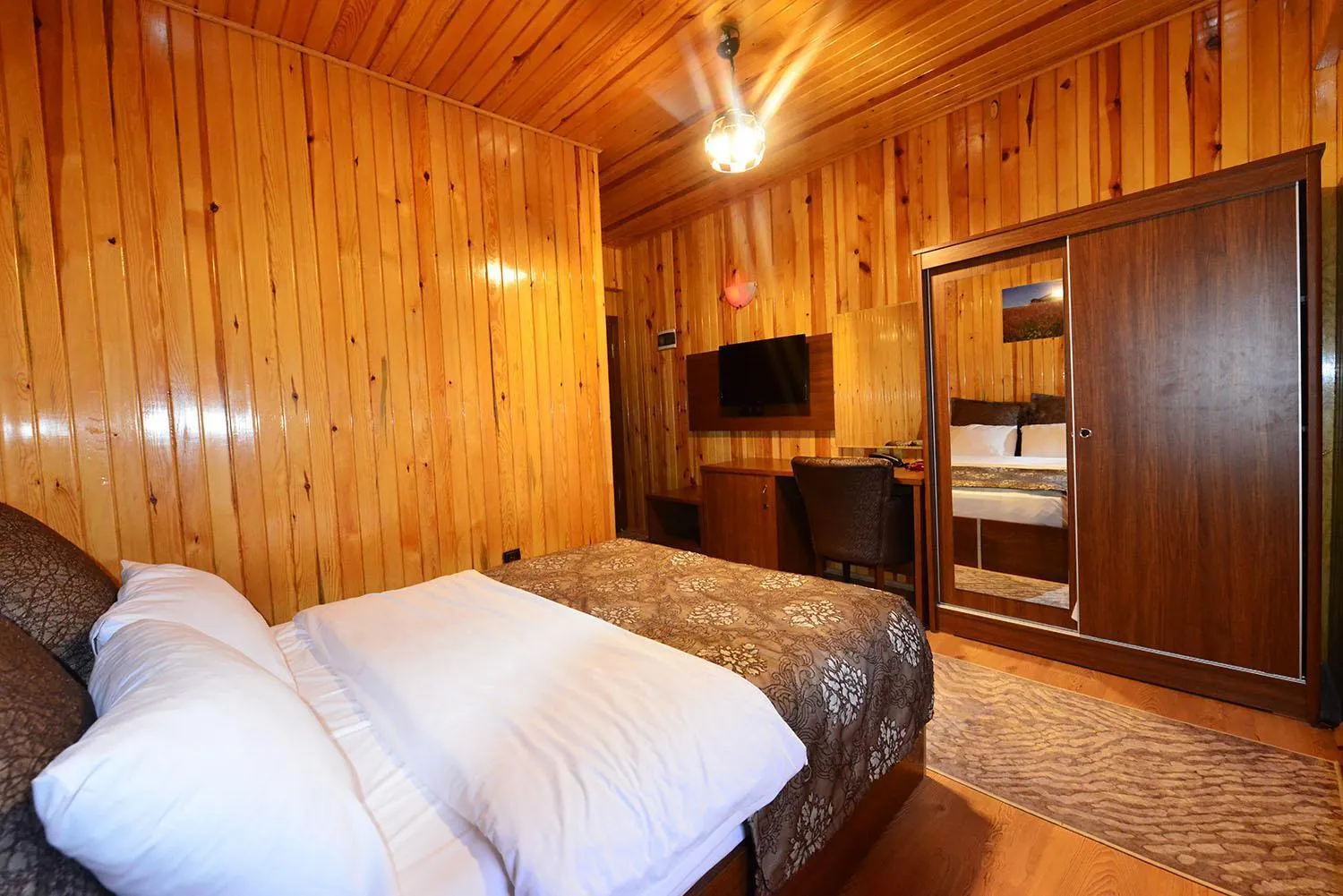 Photo of the whole room, Bed in Goblec Hotel & Bungalow