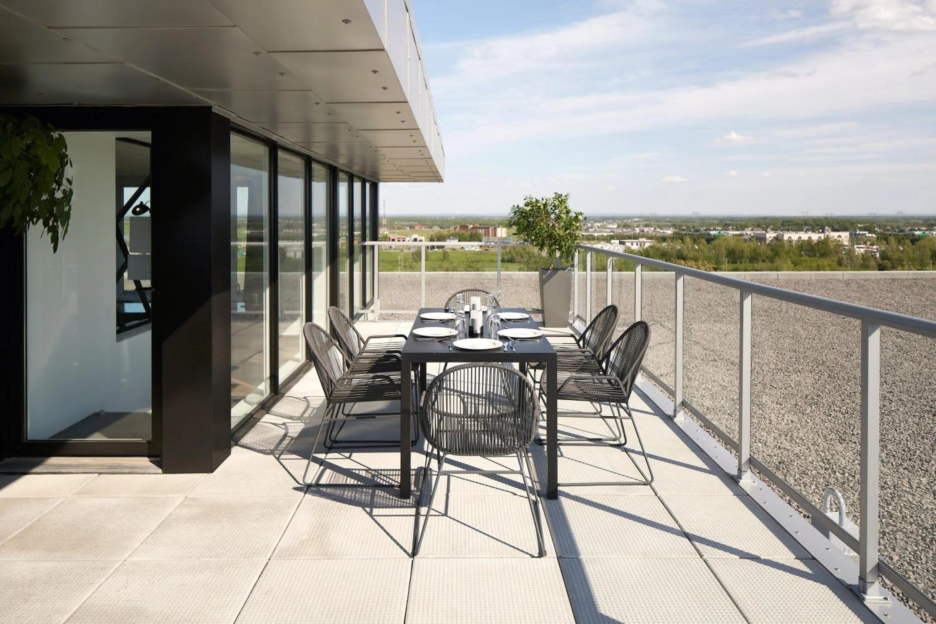 Bedroom in Four Points by Sheraton Lévis Convention Centre