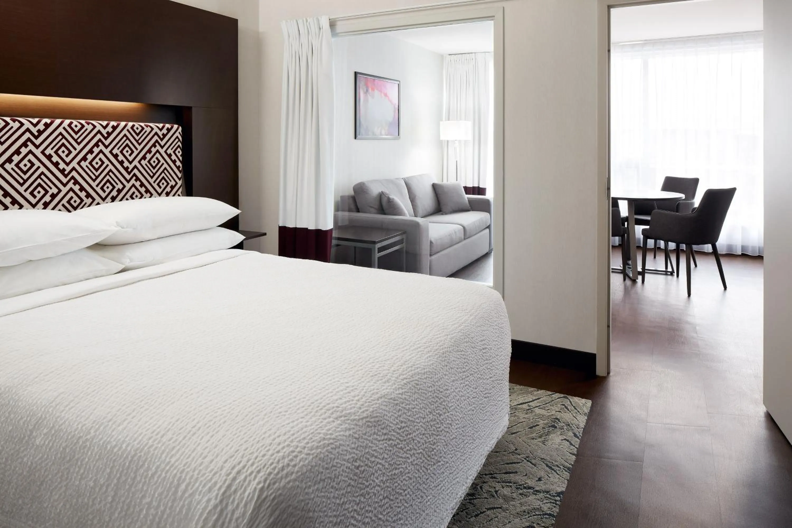 Bedroom, Bed in Four Points by Sheraton Lévis Convention Centre