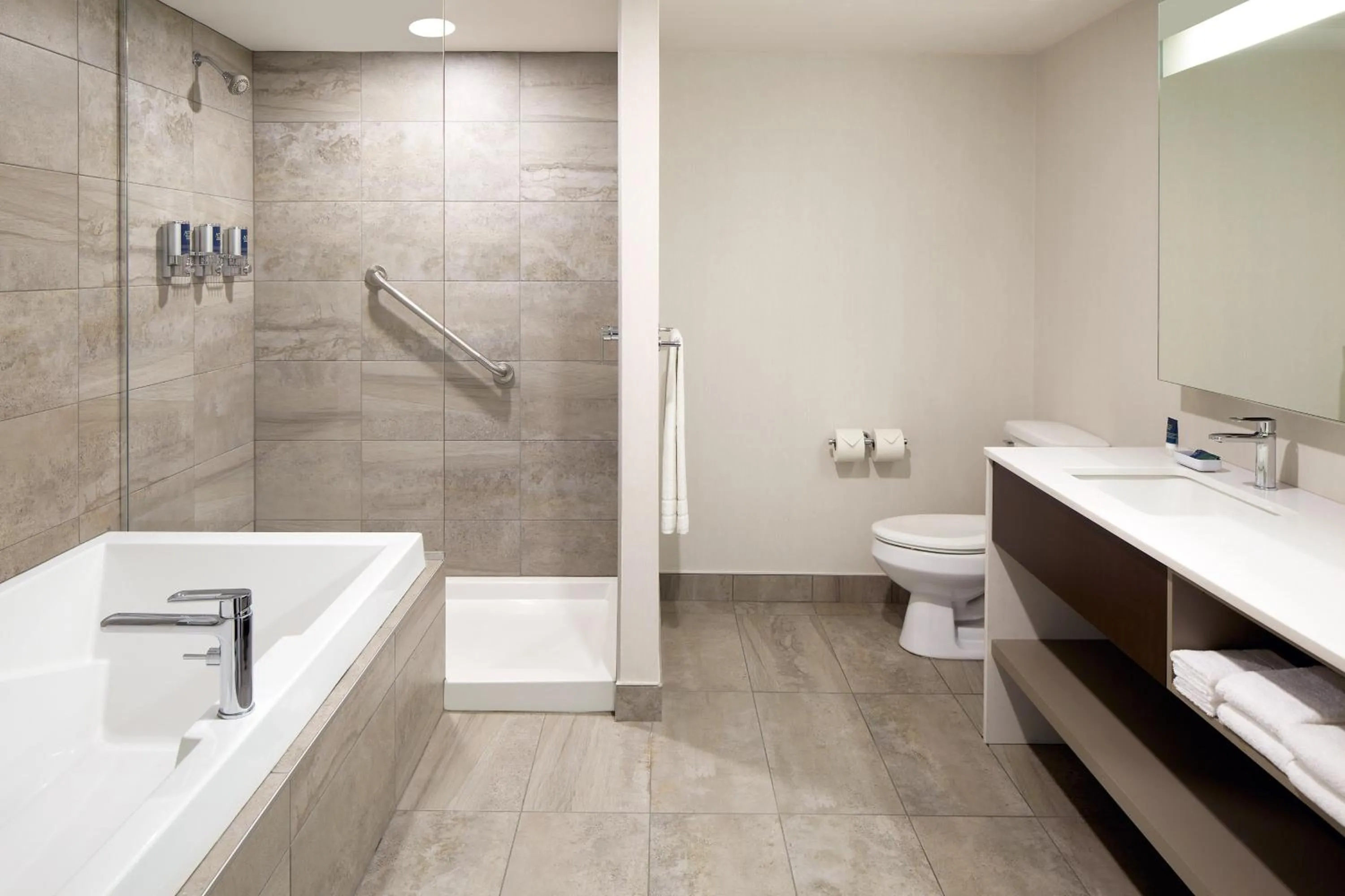 Bathroom in Four Points by Sheraton Lévis Convention Centre