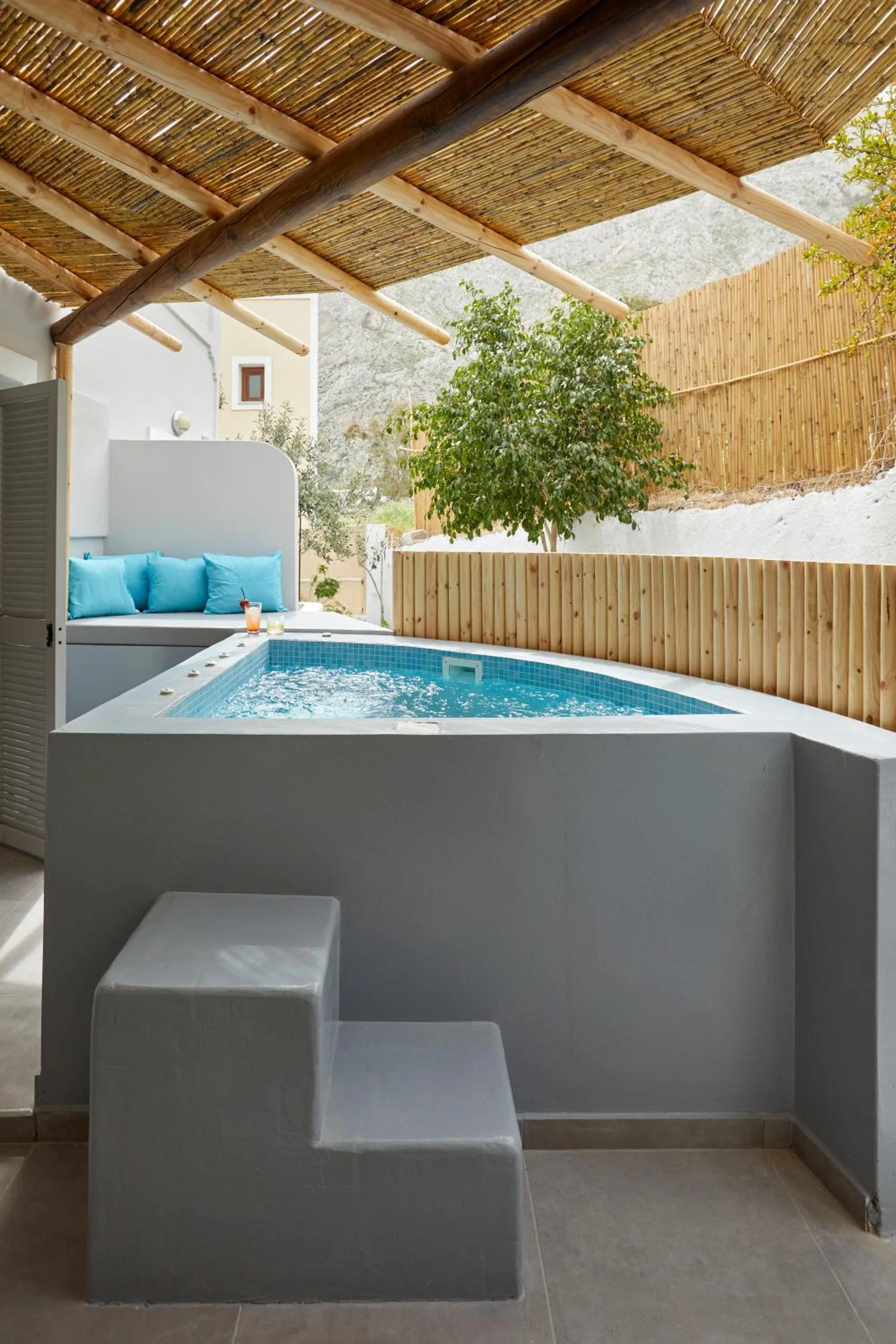 Hot Tub in Blue Sea Hotel